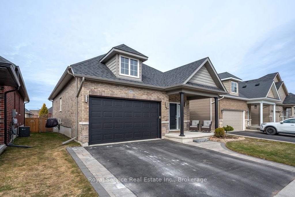 Photo 2 of 257 Morgan Street, Cobourg — HOMEH