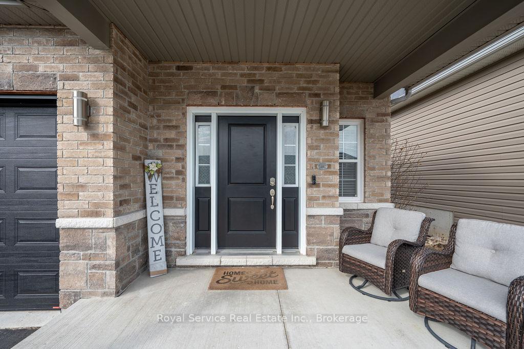 Photo 3 of 257 Morgan Street, Cobourg — HOMEH