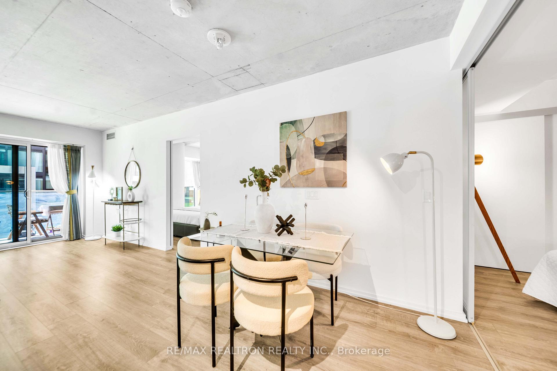 Photo 5 of Unit 746, 5 Soudan Avenue, Toronto, Mount Pleasant West — HOMEH