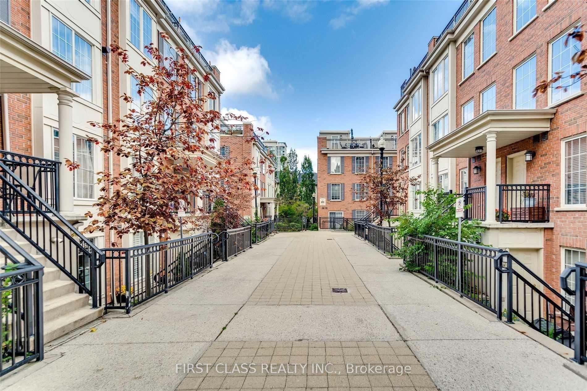 Photo 4 of Unit 934, 5 Everson Drive, North York, Willowdale East — HOMEH