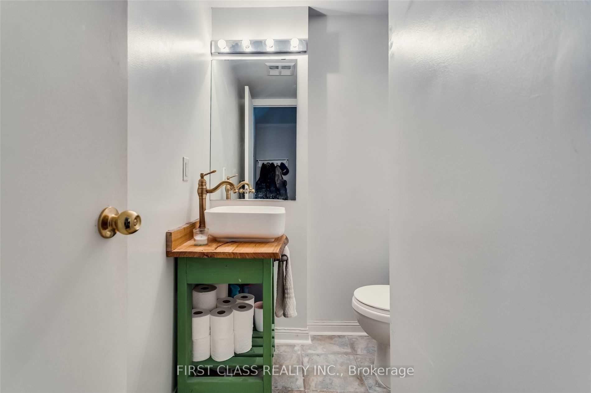 Photo 15 of Unit 934, 5 Everson Drive, North York, Willowdale East — HOMEH