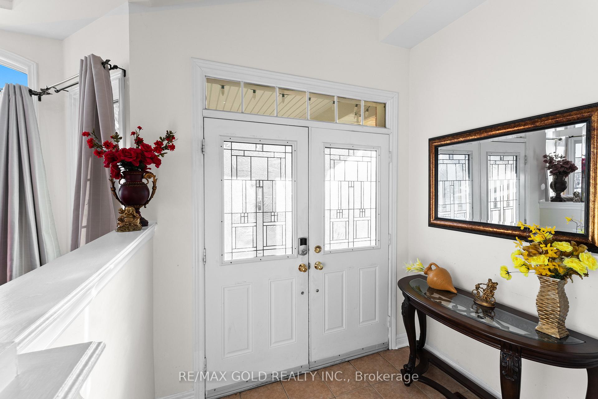 Photo 7 of 57 Powell Drive, Brampton, Sandringham-Wellington — HOMEH