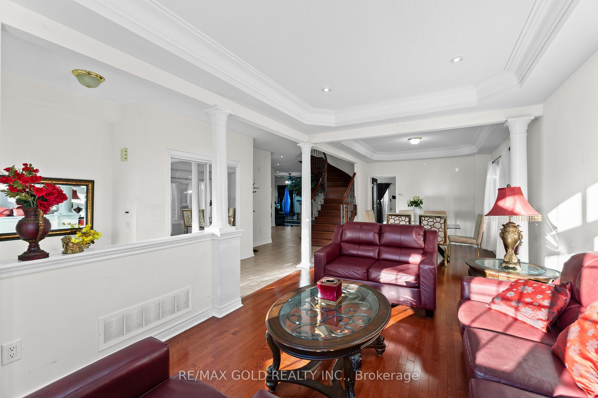 Photo 13 of 57 Powell Drive, Brampton, Sandringham-Wellington — HOMEH