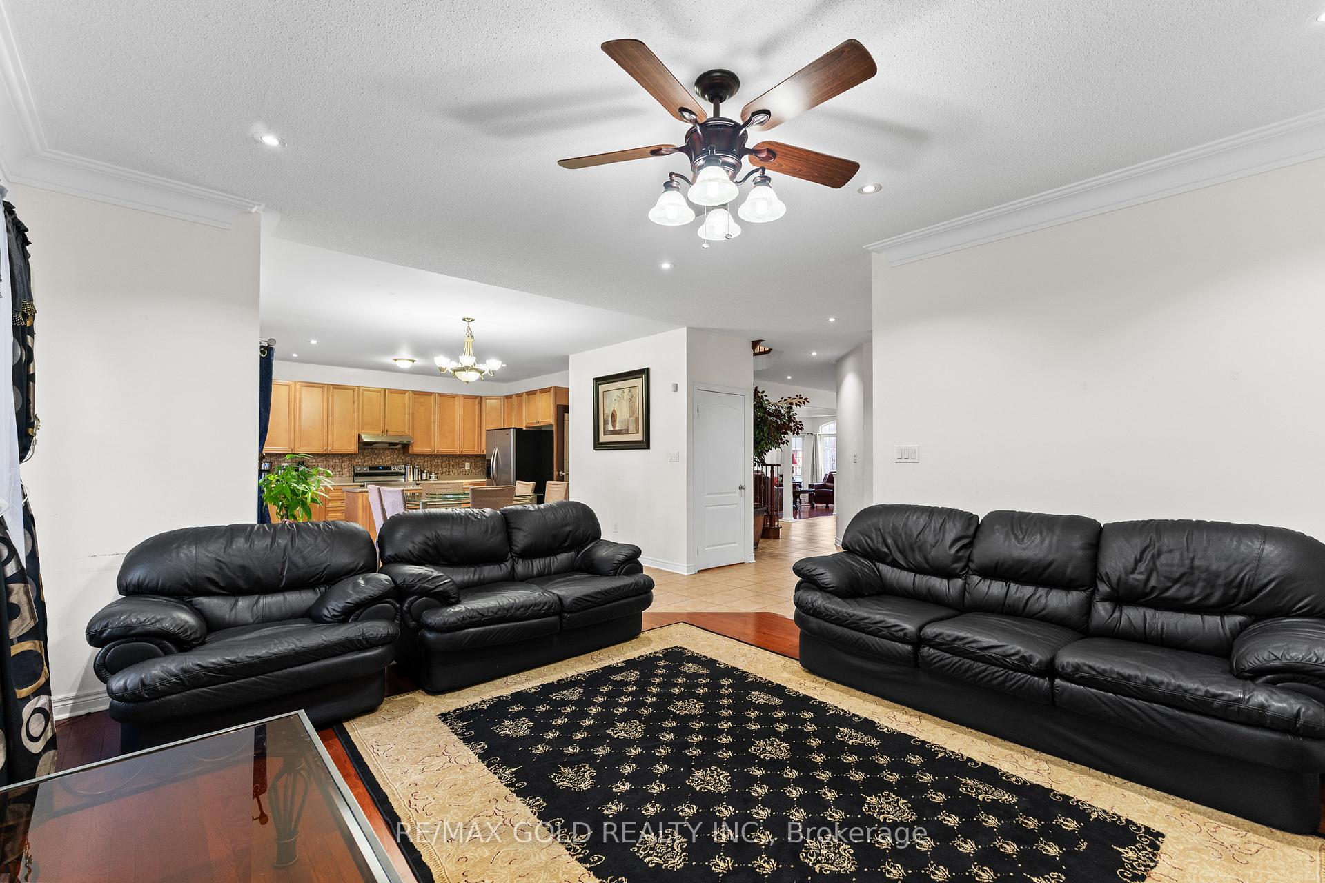 Photo 21 of 57 Powell Drive, Brampton, Sandringham-Wellington — HOMEH