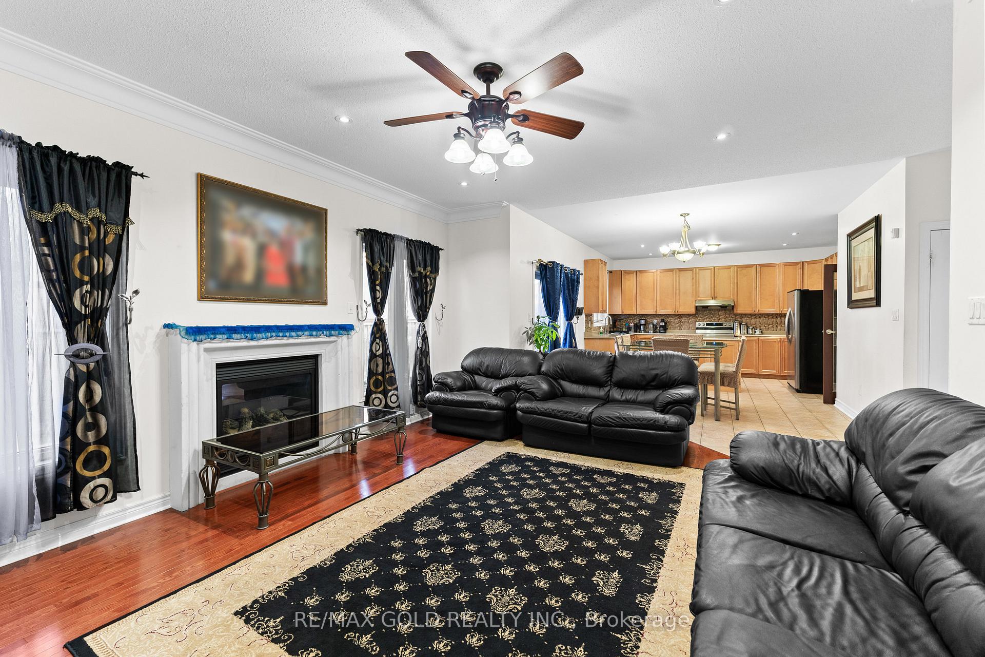 Photo 22 of 57 Powell Drive, Brampton, Sandringham-Wellington — HOMEH