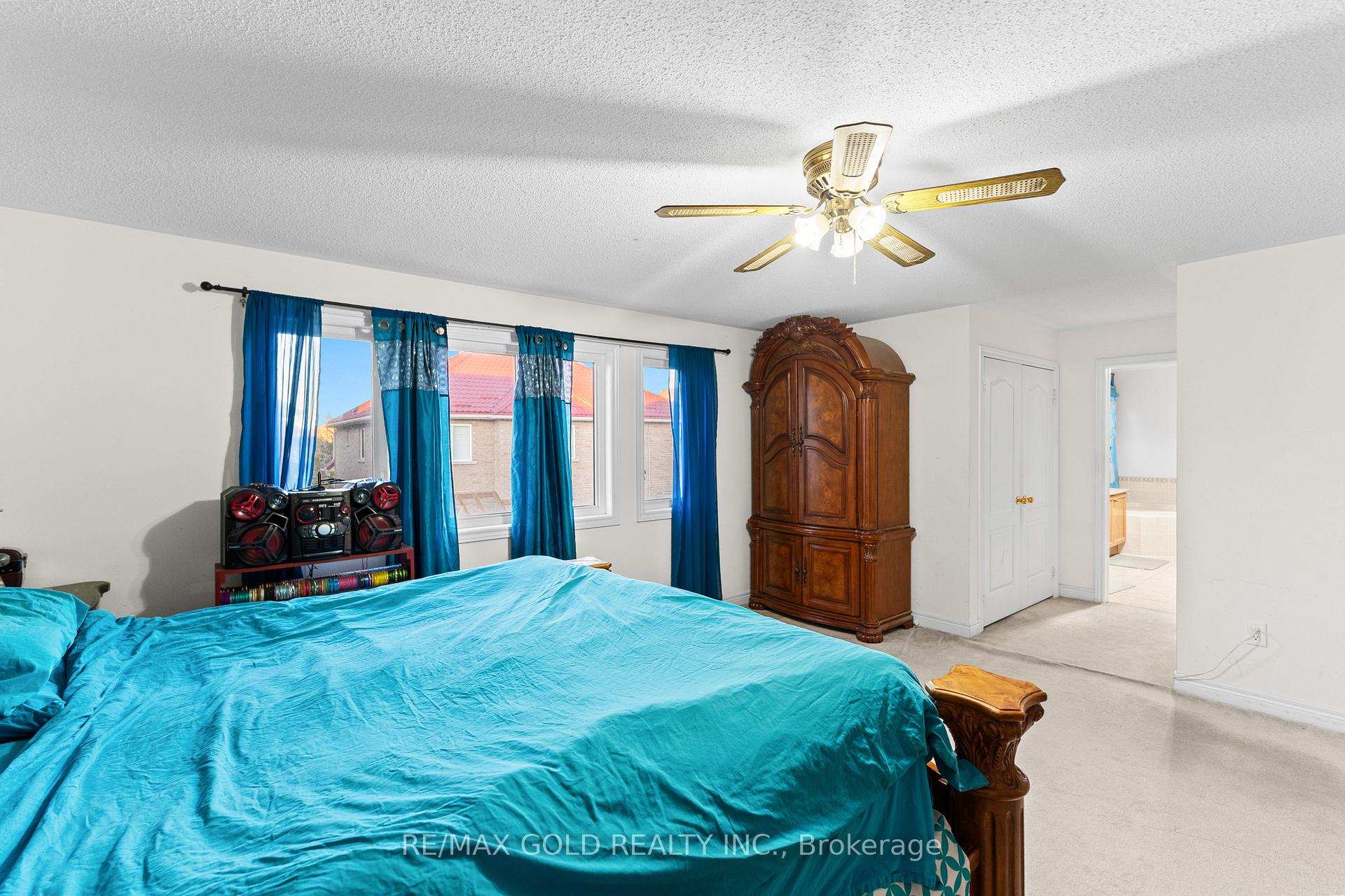 Photo 25 of 57 Powell Drive, Brampton, Sandringham-Wellington — HOMEH