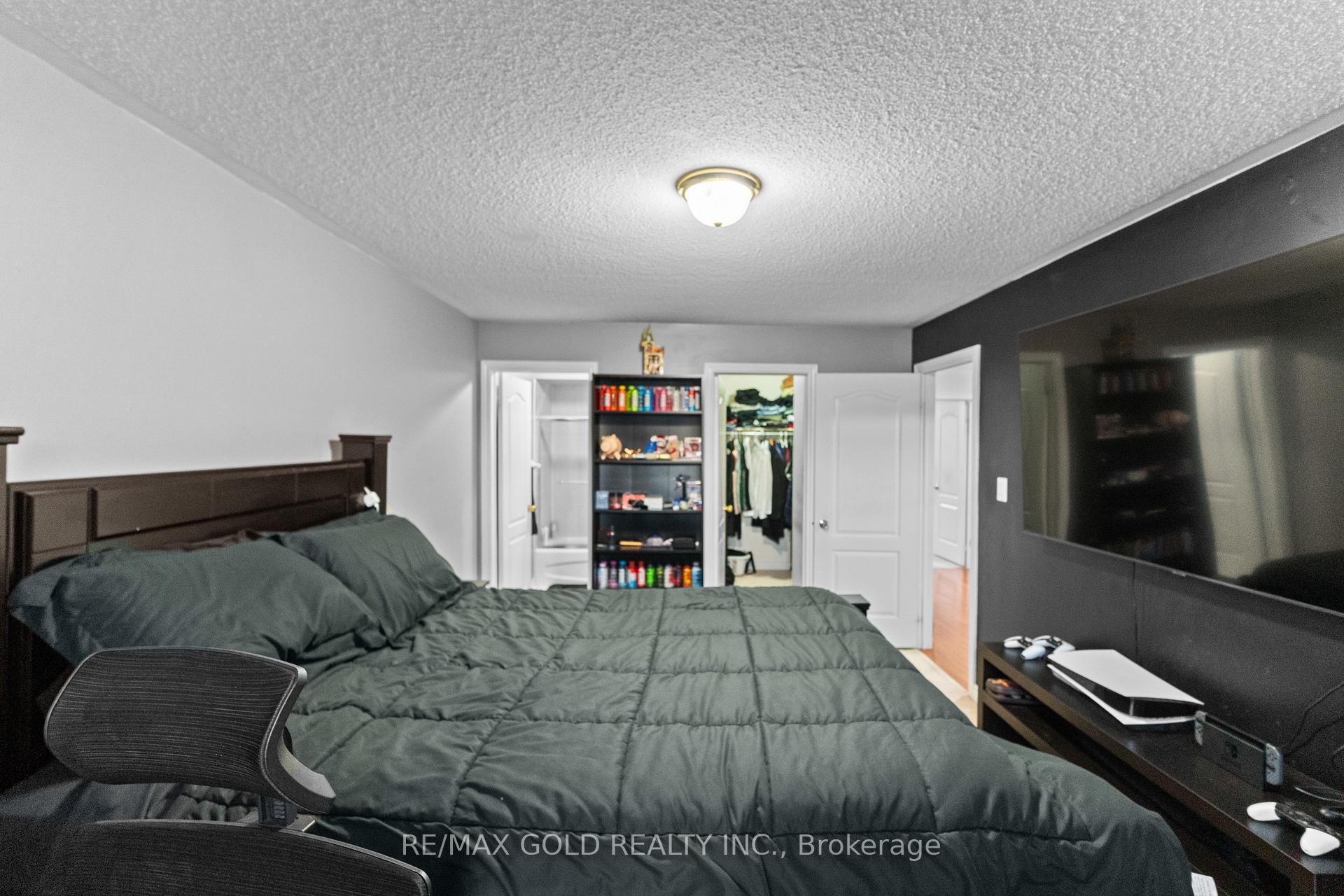 Photo 31 of 57 Powell Drive, Brampton, Sandringham-Wellington — HOMEH