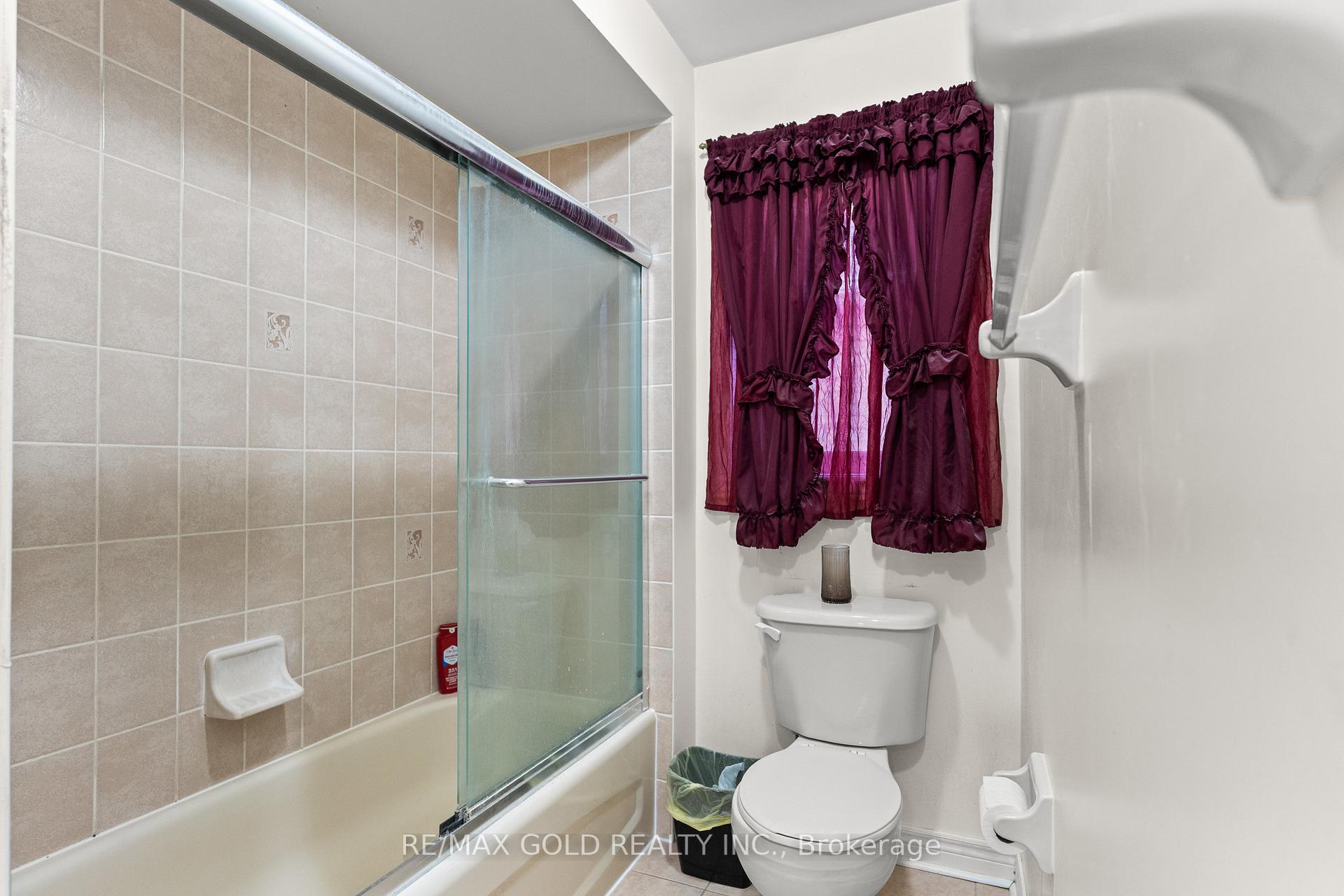 Photo 37 of 57 Powell Drive, Brampton, Sandringham-Wellington — HOMEH