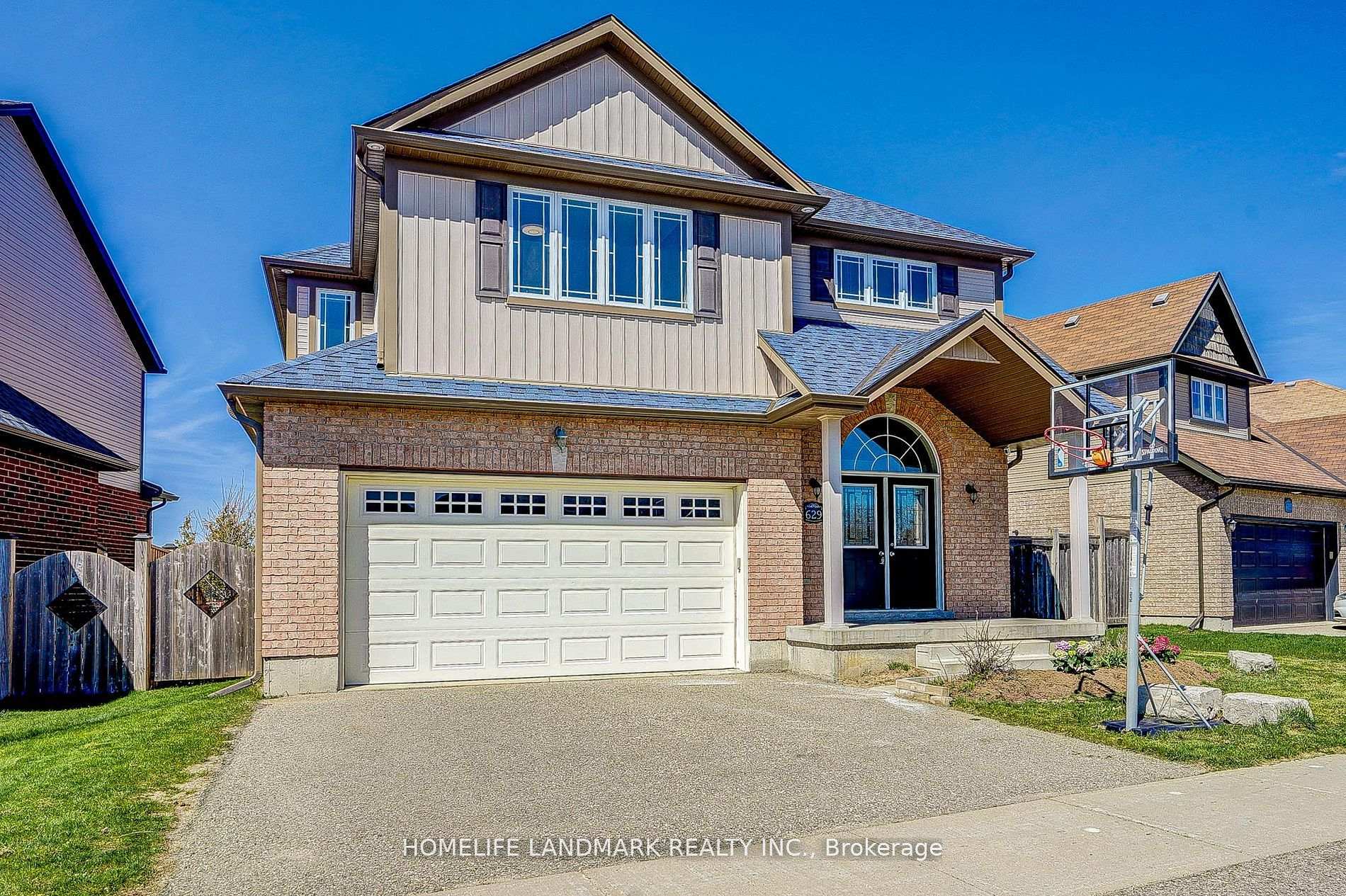 Photo 3 of 629 College Avenue, Orangeville — HOMEH