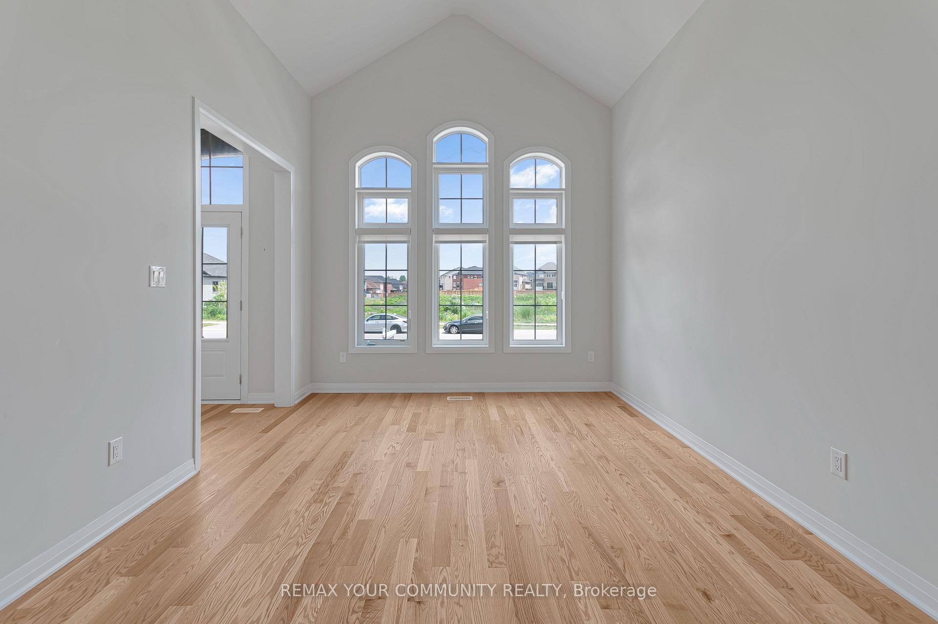 Photo 8 of 1646 Webster Boulevard, Innisfil, Alcona — HOMEH