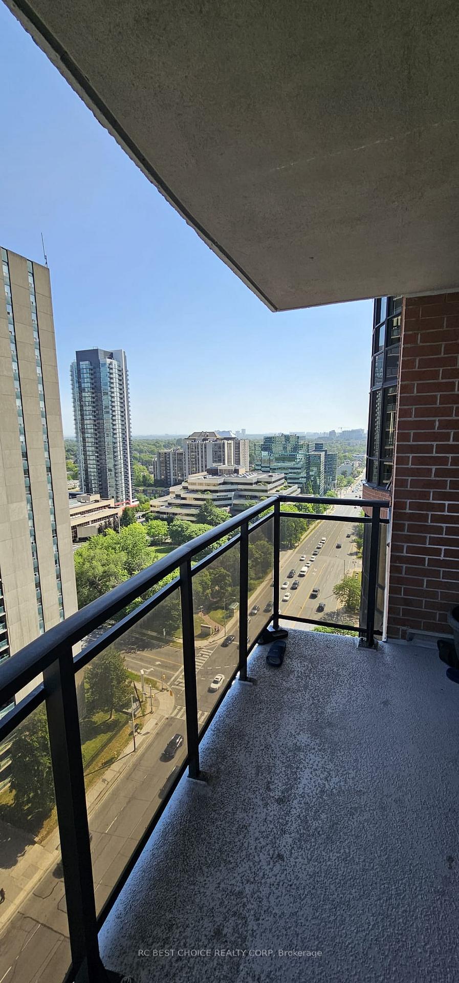 Photo 8 of Unit 2108, 33 Sheppard Avenue E, North York, Willowdale East — HOMEH