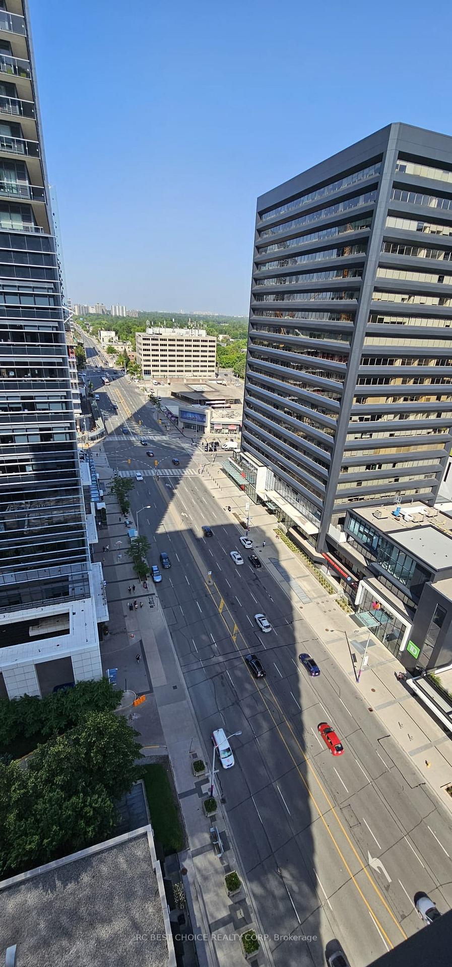 Photo 9 of Unit 2108, 33 Sheppard Avenue E, North York, Willowdale East — HOMEH
