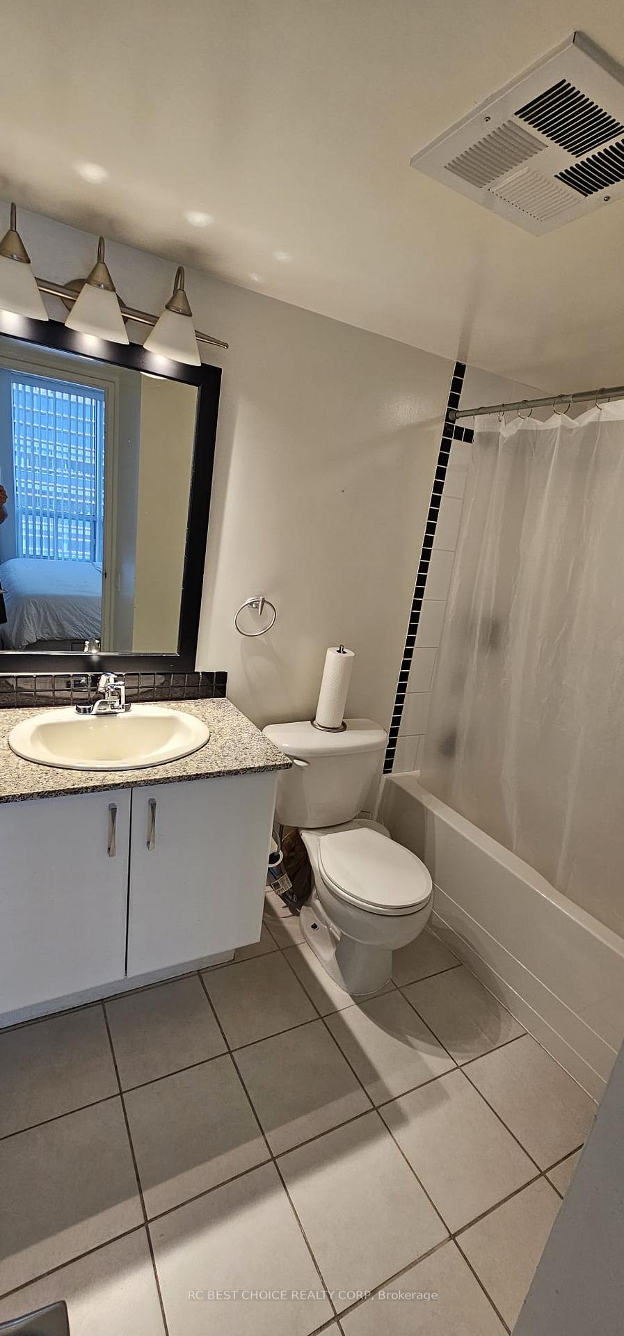 Photo 20 of Unit 2108, 33 Sheppard Avenue E, North York, Willowdale East — HOMEH