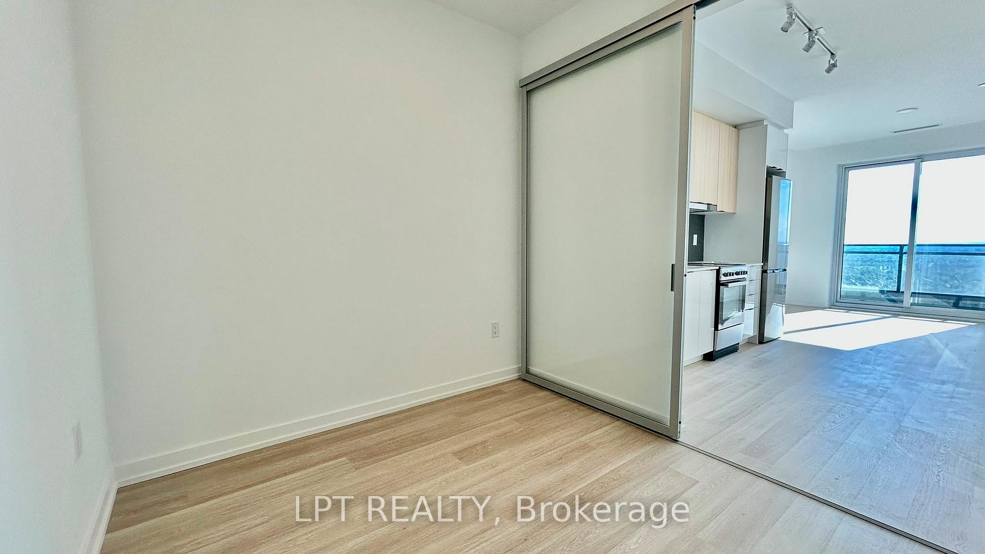 Photo 7 of Unit 2406, 9763 Markham rd, Markham, Greensborough — HOMEH