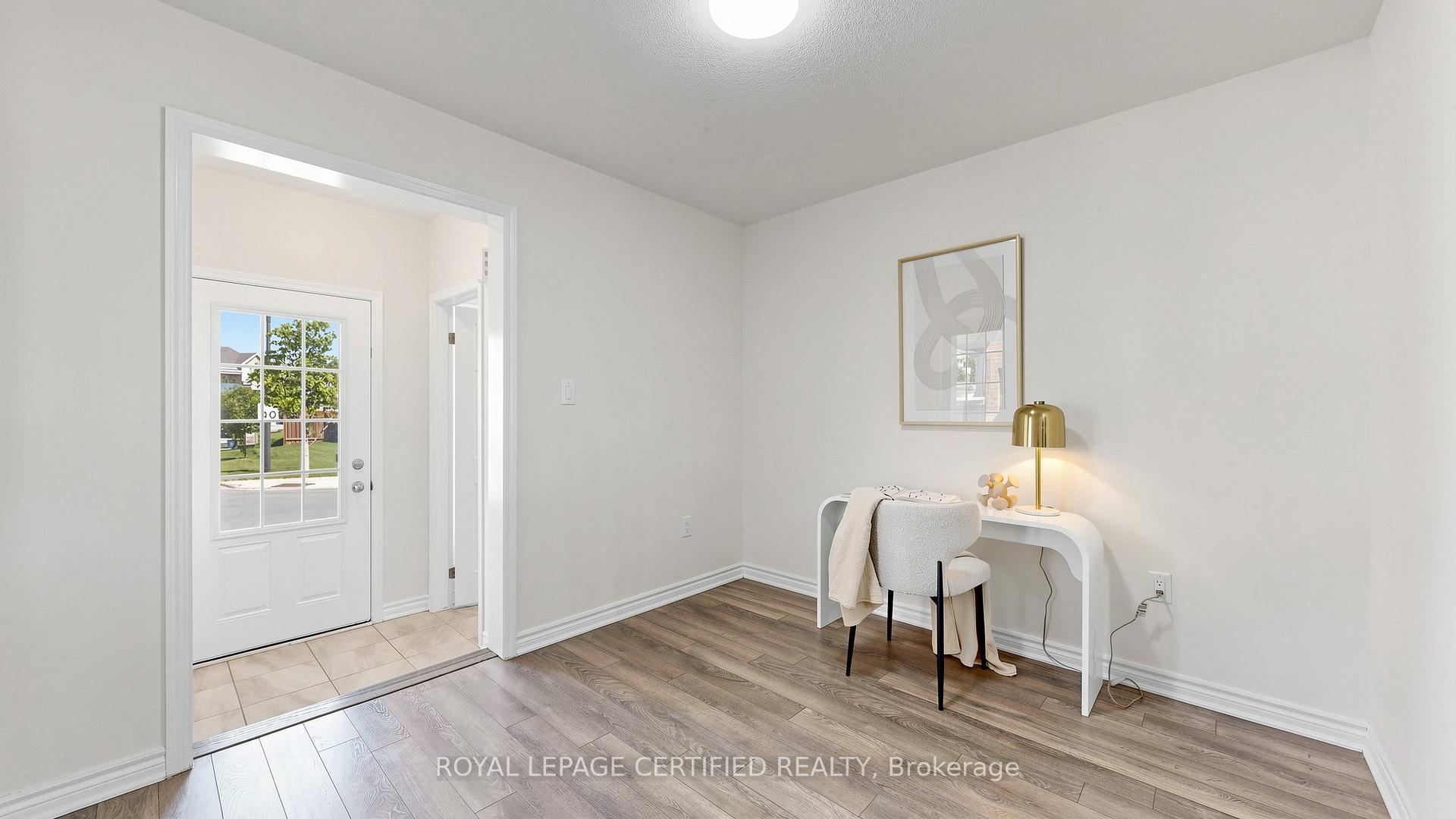 Photo 6 of 1031 Cameo Street, Pickering, Rural Pickering — HOMEH