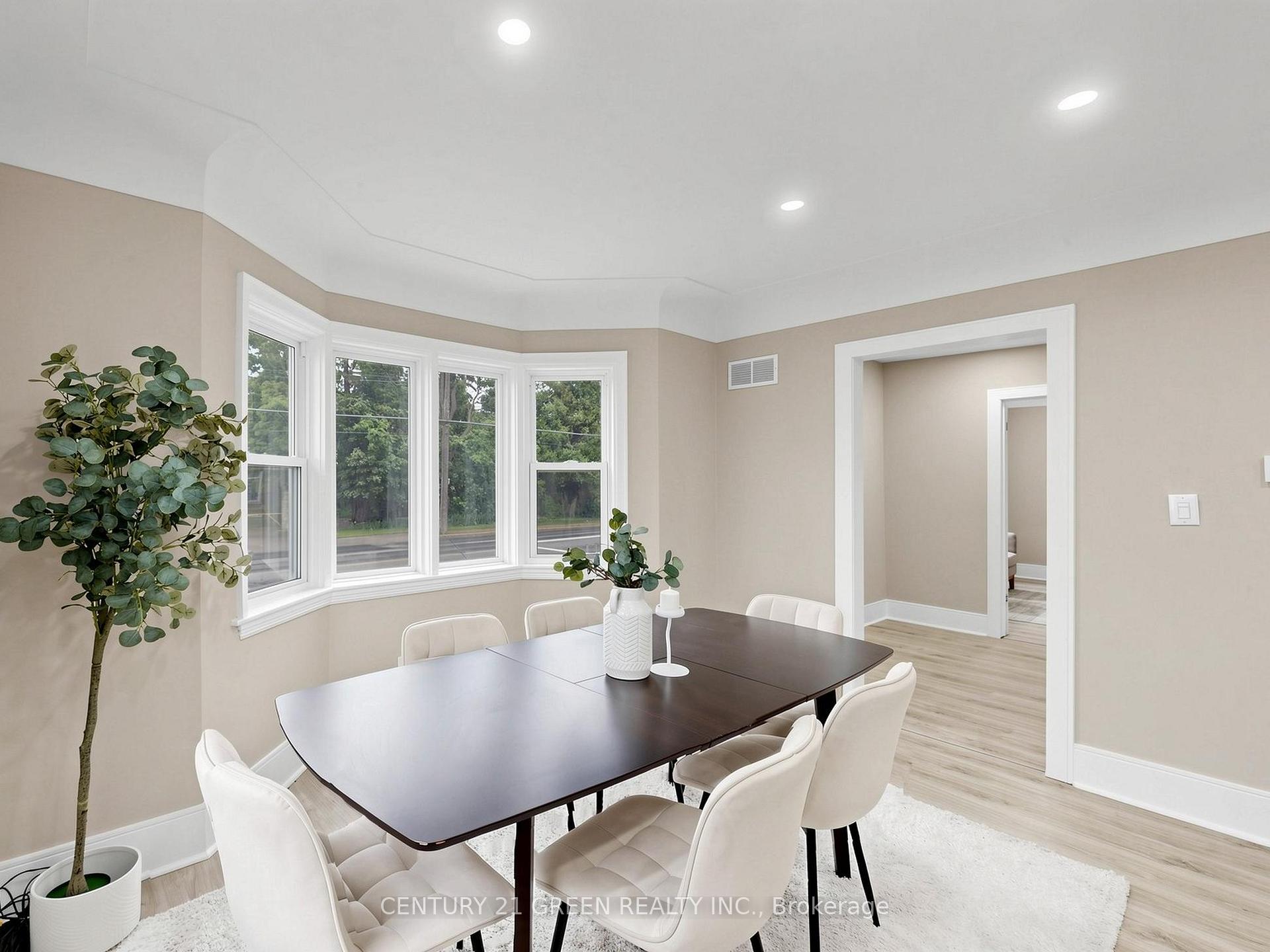 Photo 11 of 87 Fennell Avenue W, Hamilton, Mohawk — HOMEH