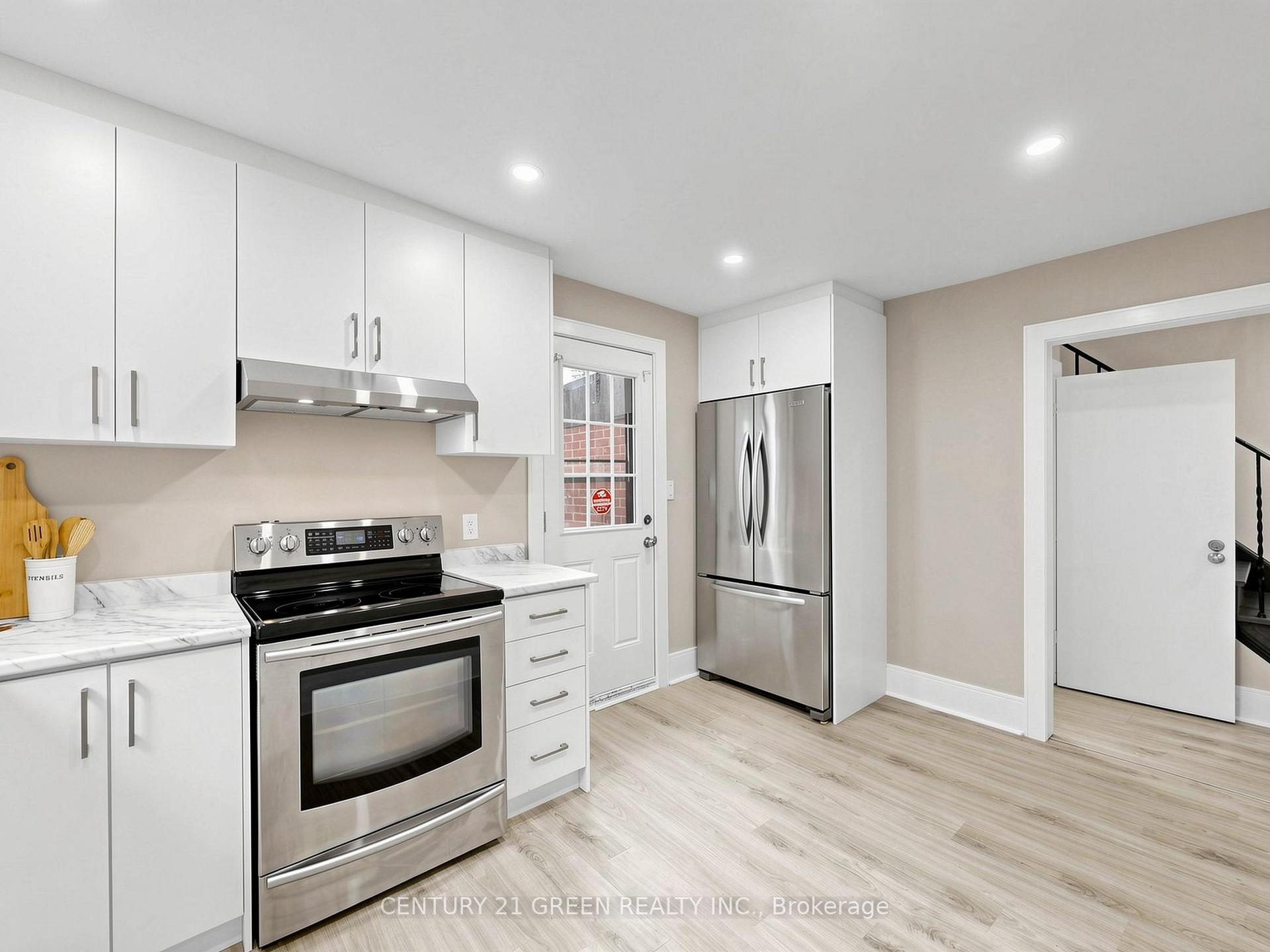 Photo 19 of 87 Fennell Avenue W, Hamilton, Mohawk — HOMEH