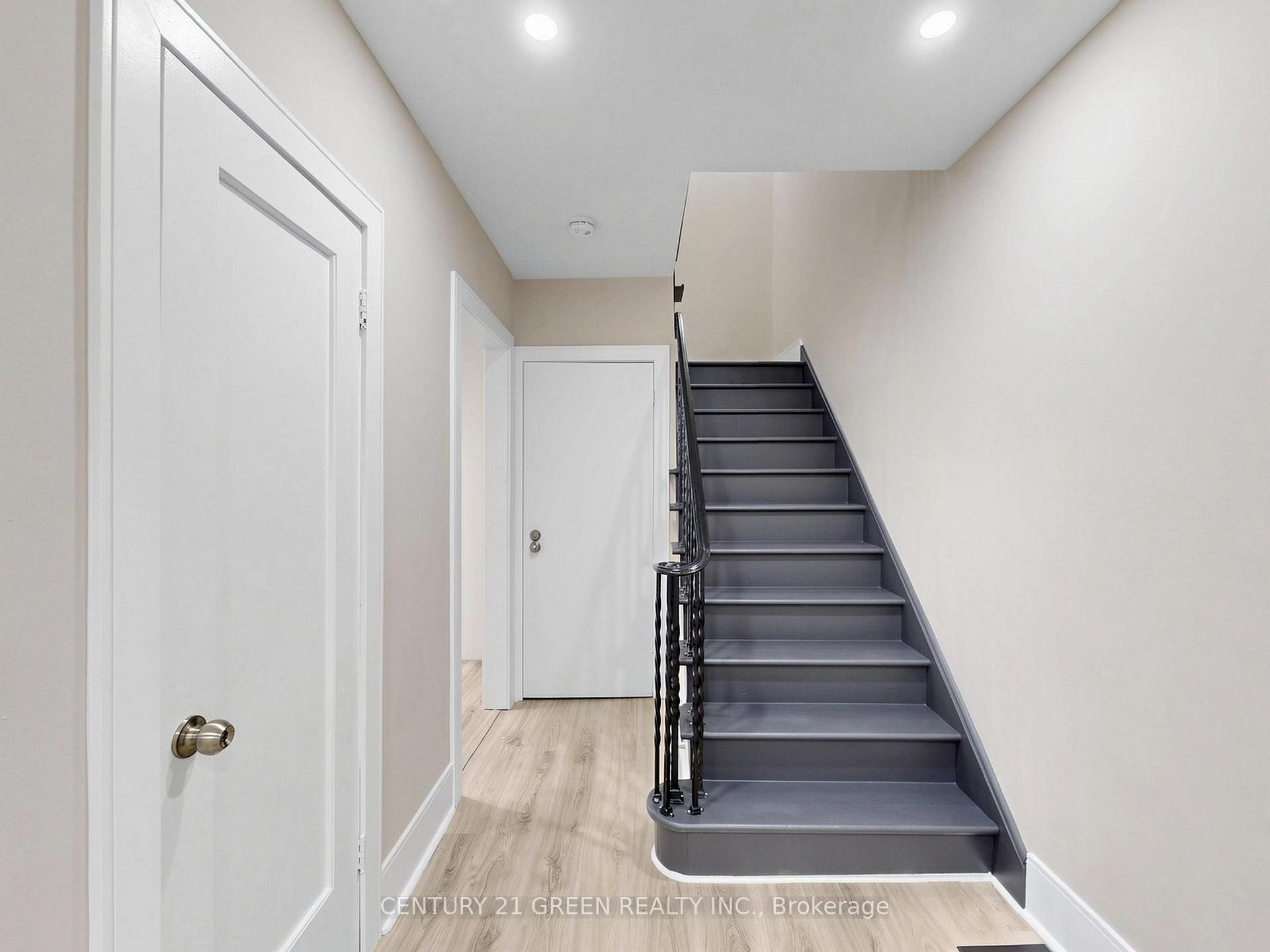 Photo 20 of 87 Fennell Avenue W, Hamilton, Mohawk — HOMEH