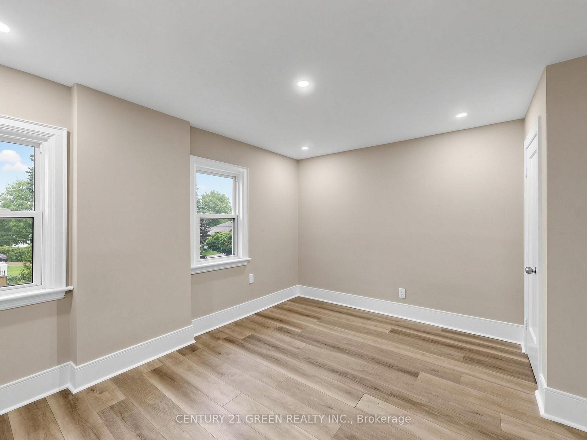 Photo 27 of 87 Fennell Avenue W, Hamilton, Mohawk — HOMEH