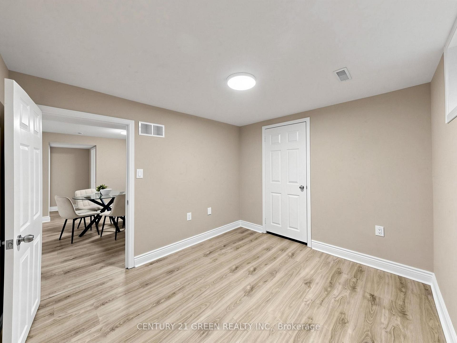 Photo 41 of 87 Fennell Avenue W, Hamilton, Mohawk — HOMEH