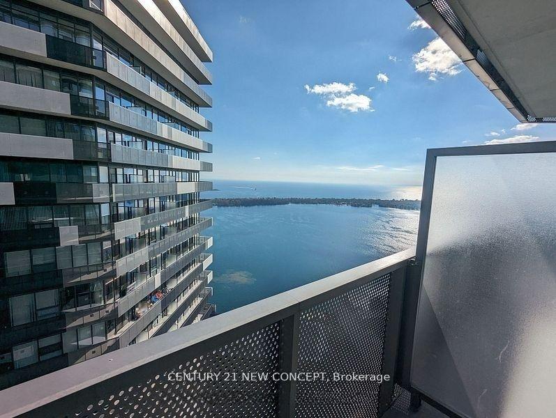 Photo 6 of Unit 7208, 55 Cooper Street, Toronto, Waterfront Communities — HOMEH