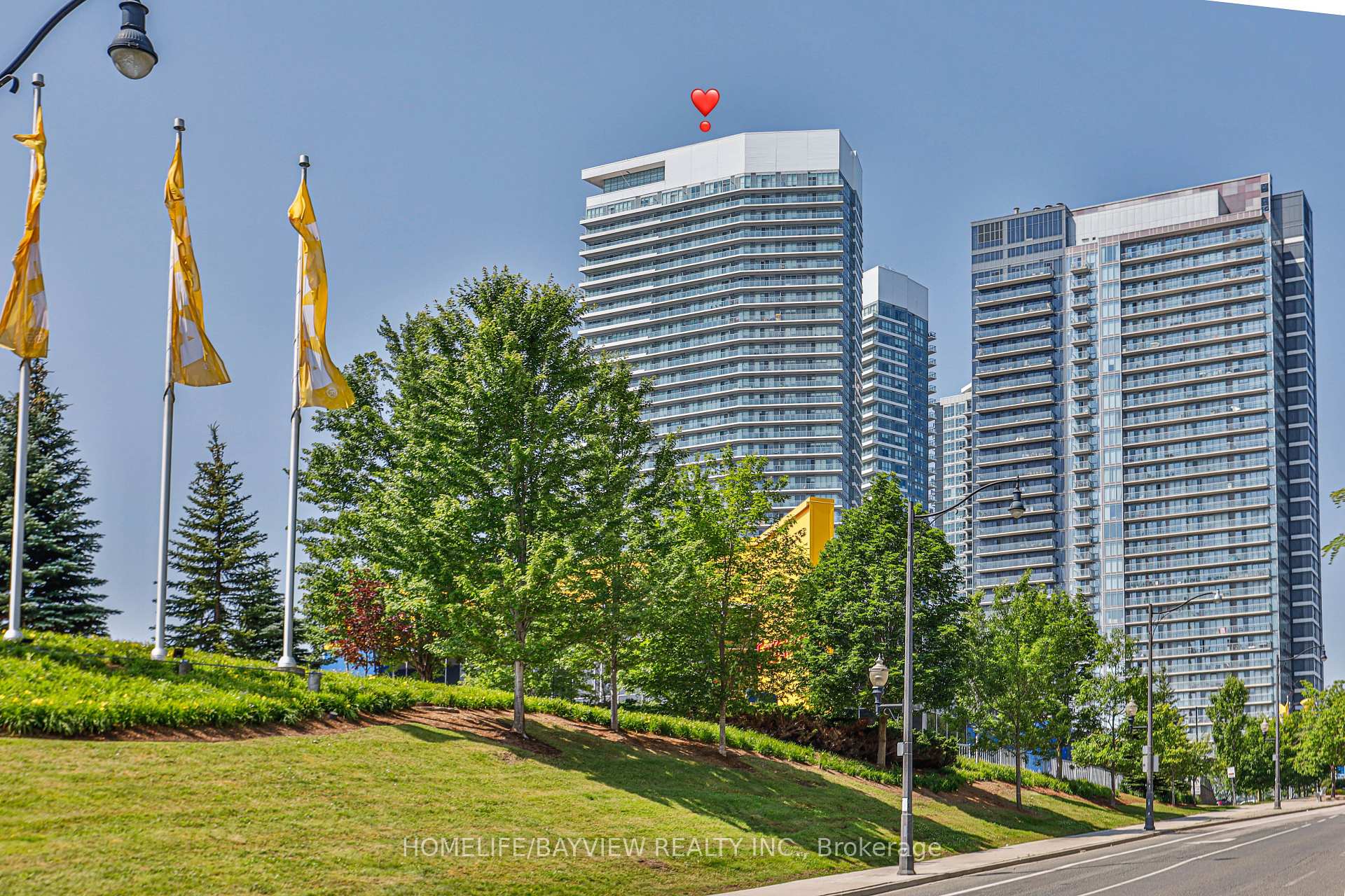 Photo 2 of Unit 1508, 117 Mcmahon Drive, North York, Bayview Village — HOMEH