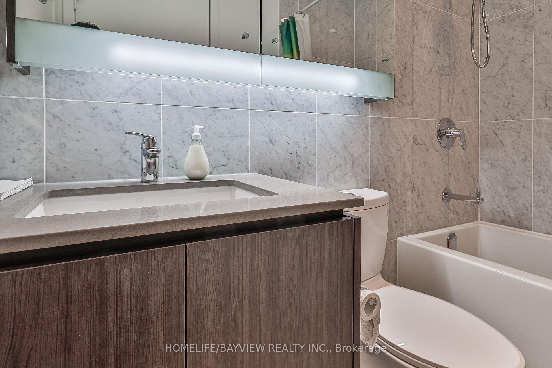 Photo 20 of Unit 1508, 117 Mcmahon Drive, North York, Bayview Village — HOMEH
