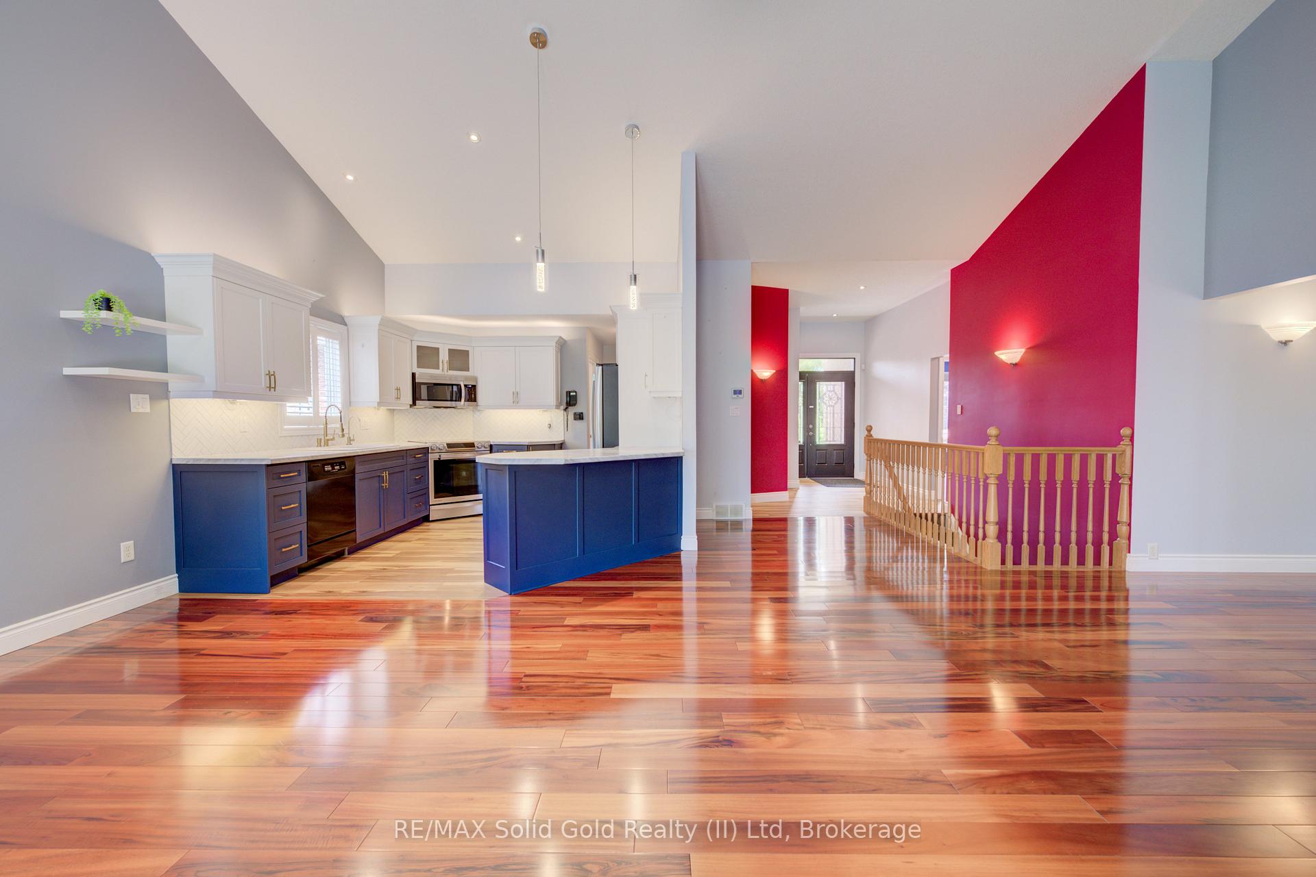 Photo 9 of 11 Sun Valley Drive, Wilmot — HOMEH