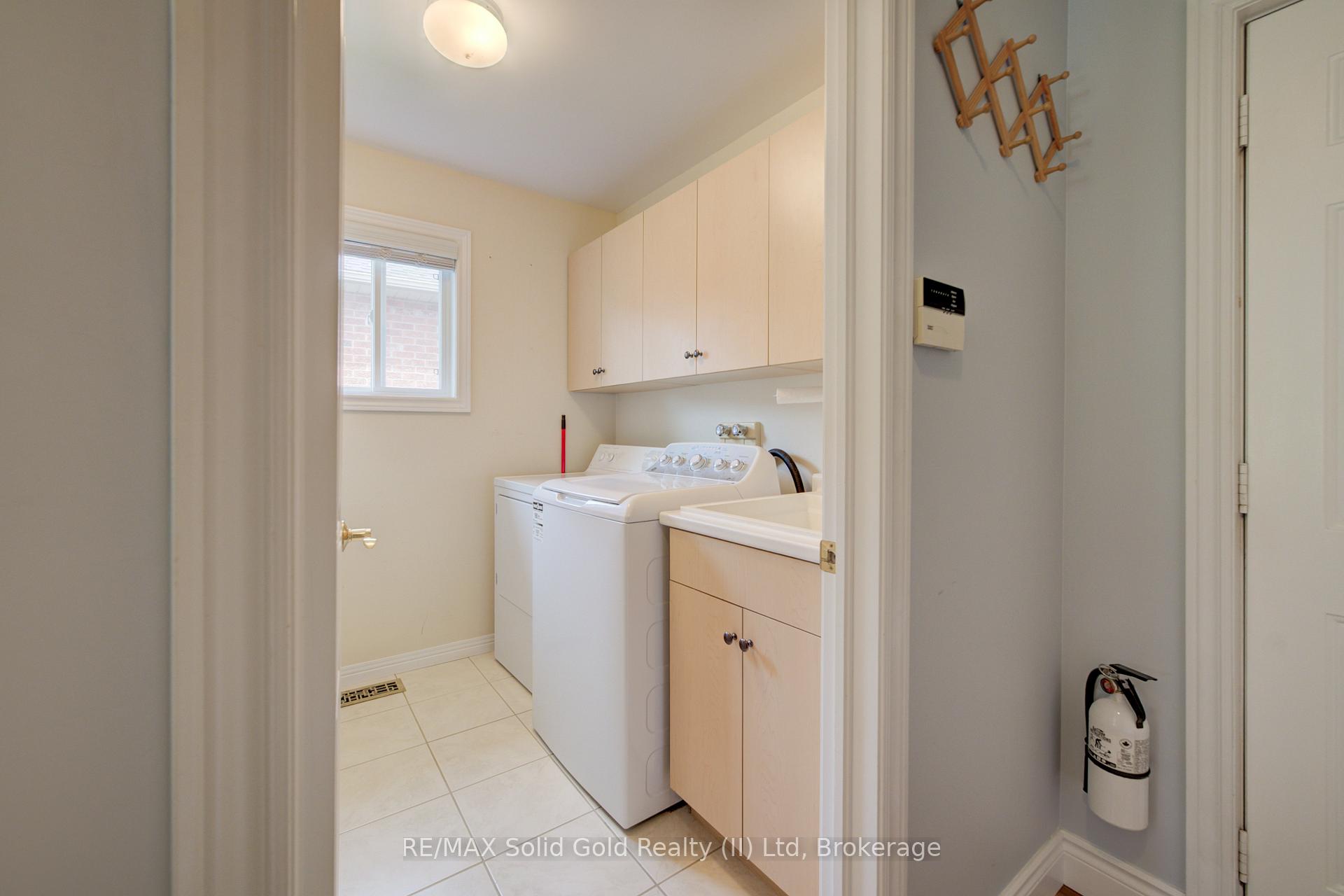 Photo 21 of 11 Sun Valley Drive, Wilmot — HOMEH