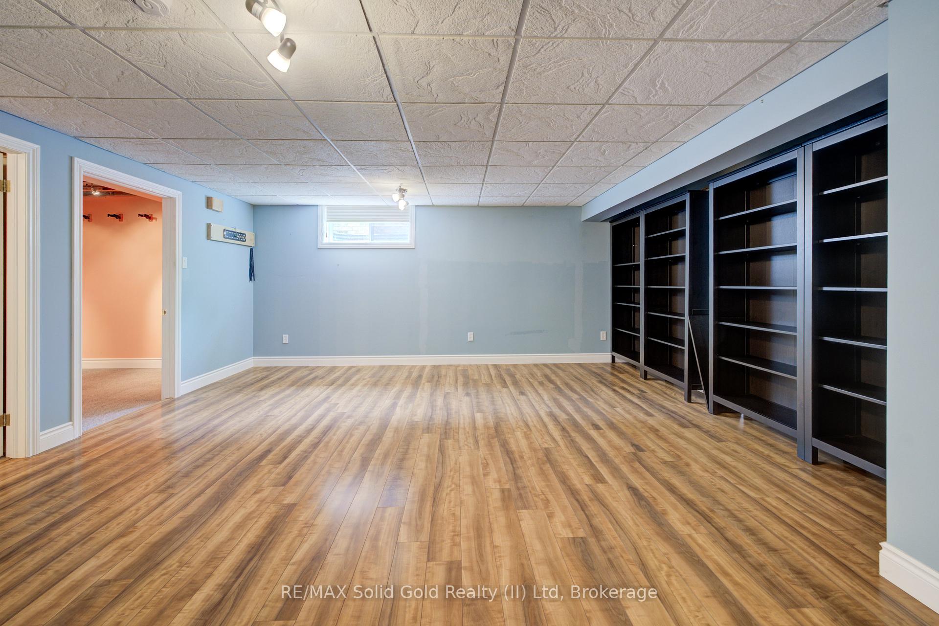 Photo 54 of 11 Sun Valley Drive, Wilmot — HOMEH