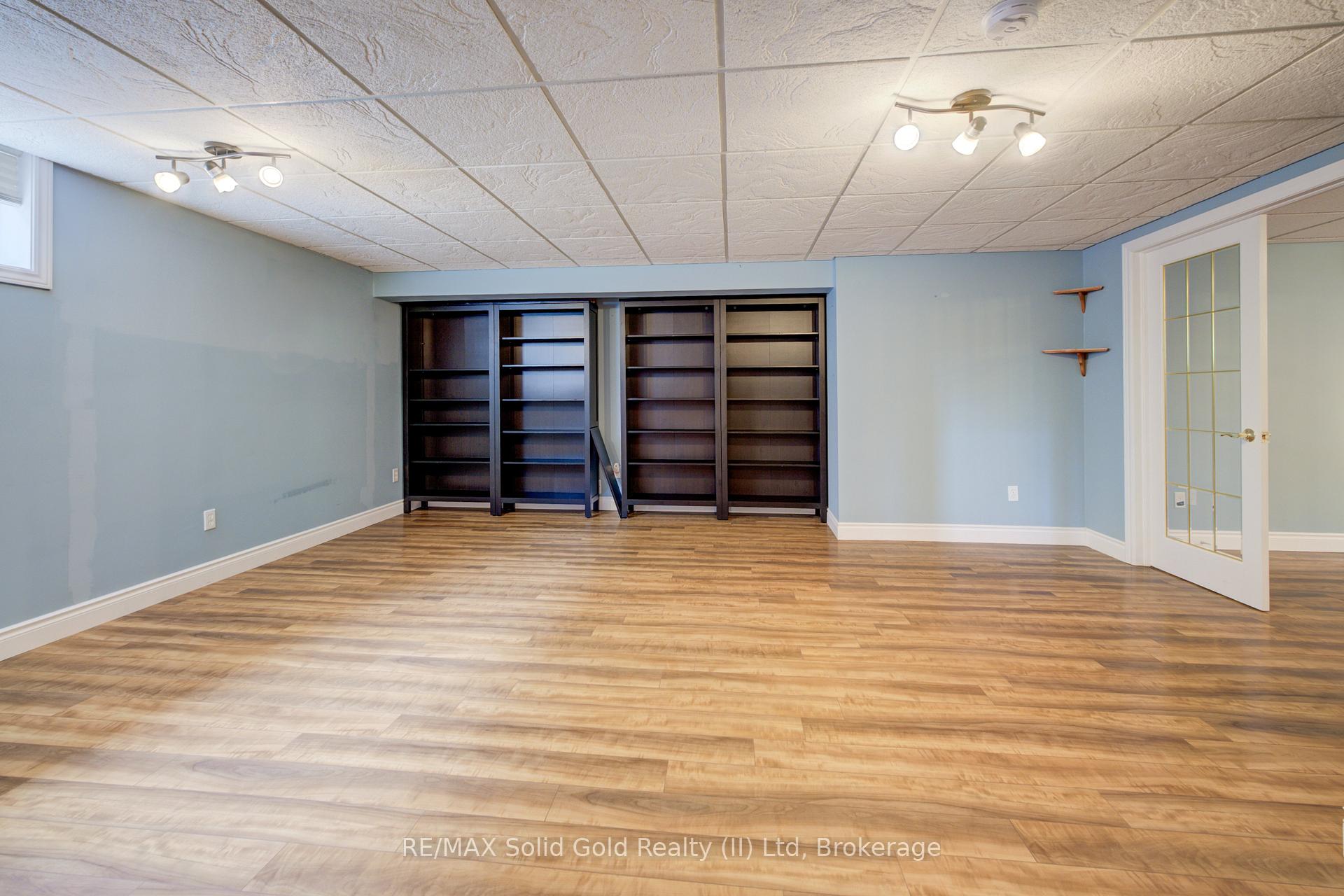 Photo 49 of 11 Sun Valley Drive, Wilmot — HOMEH
