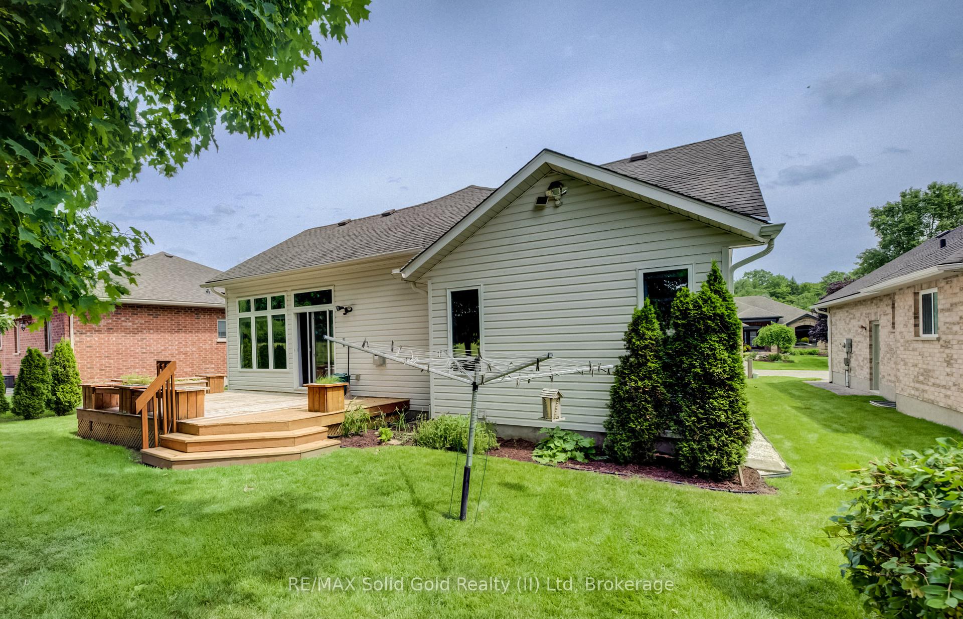 Photo 66 of 11 Sun Valley Drive, Wilmot — HOMEH
