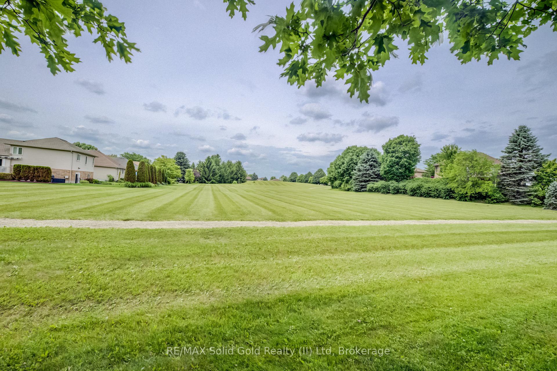 Photo 63 of 11 Sun Valley Drive, Wilmot — HOMEH