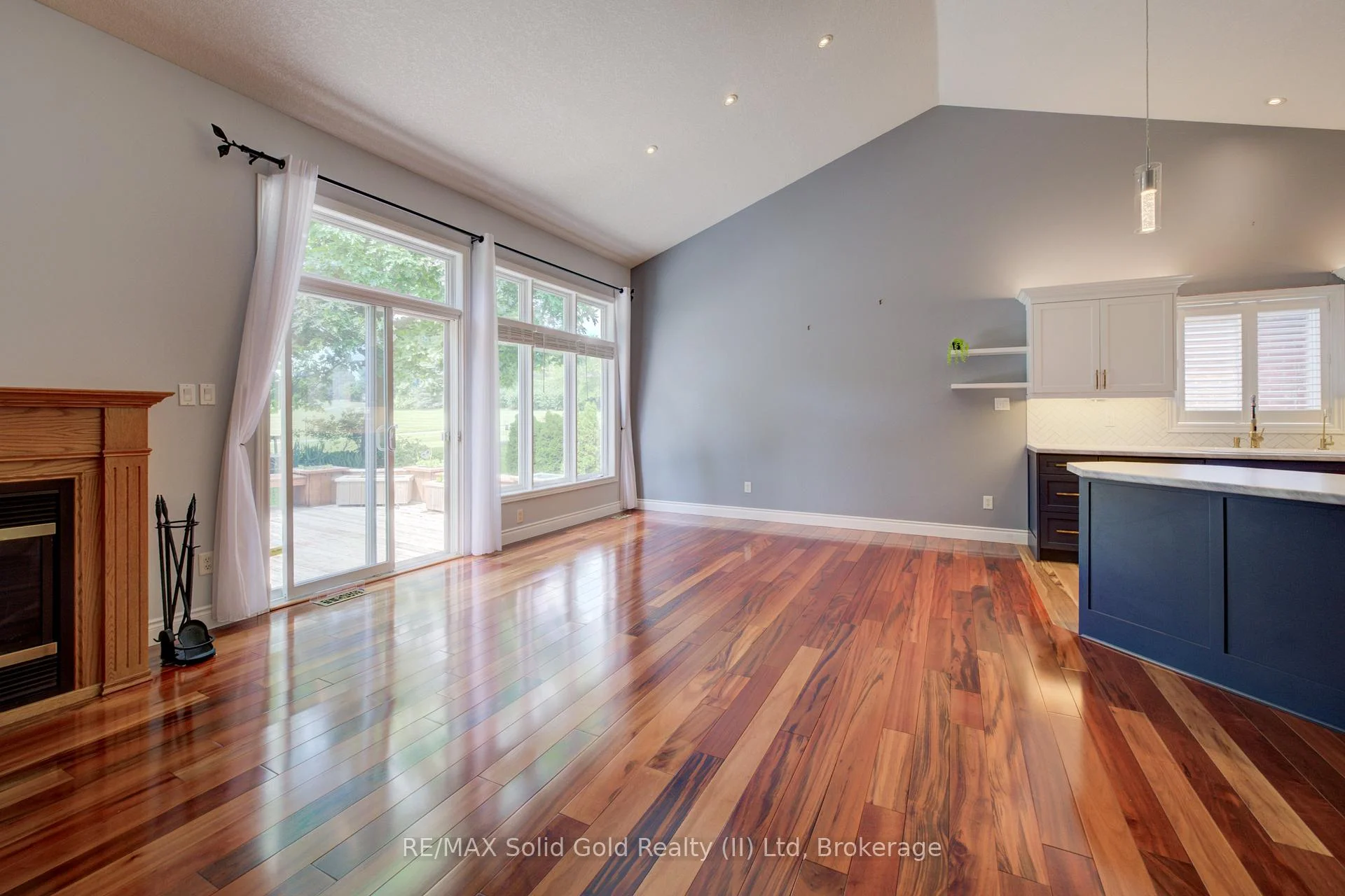 Photo 8 of 11 Sun Valley Drive, Wilmot — HOMEH