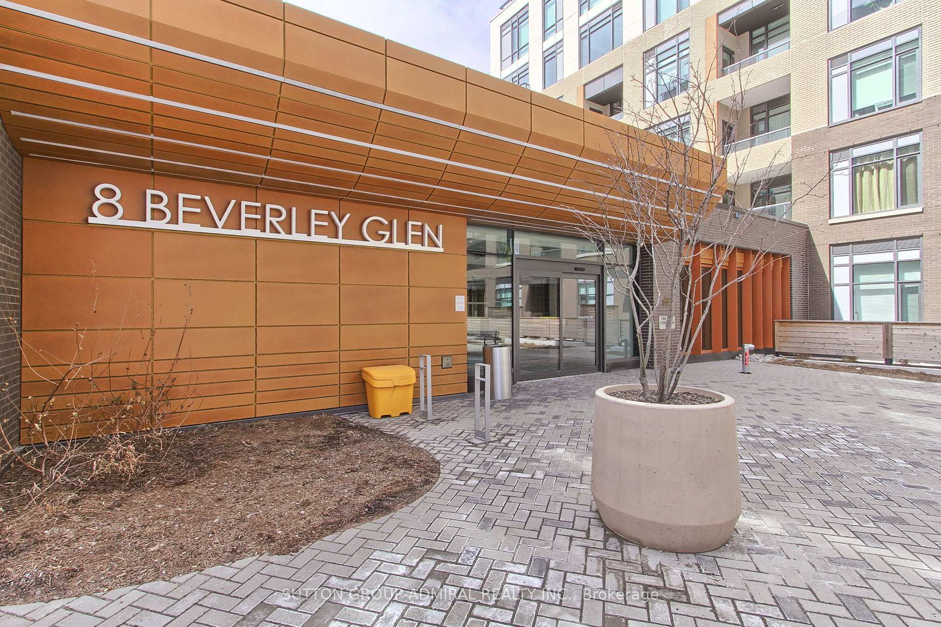 Photo 2 of Unit 413, 8 Beverley Glen, Vaughan, Beverley Glen — HOMEH
