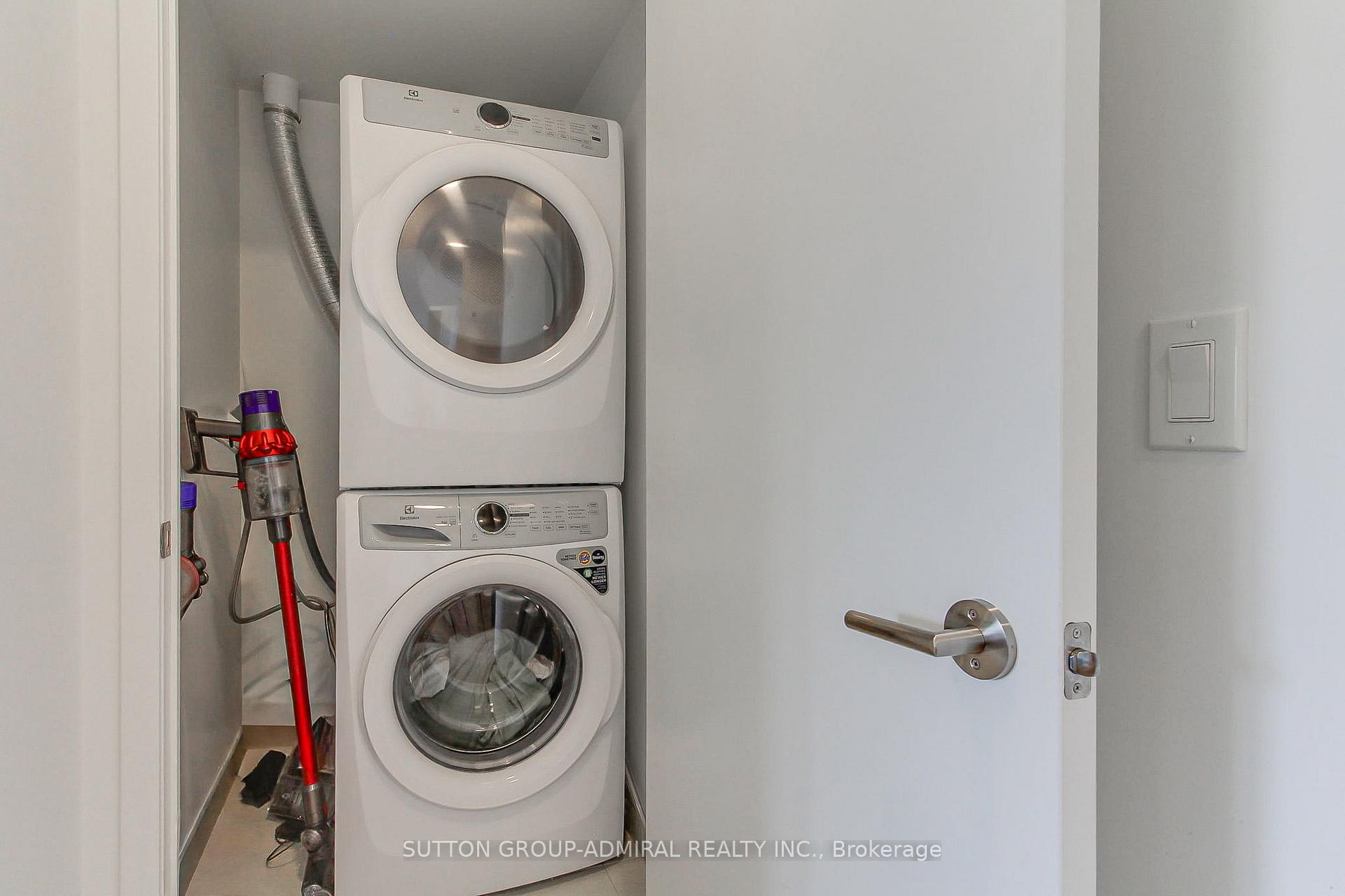 Photo 24 of Unit 413, 8 Beverley Glen, Vaughan, Beverley Glen — HOMEH