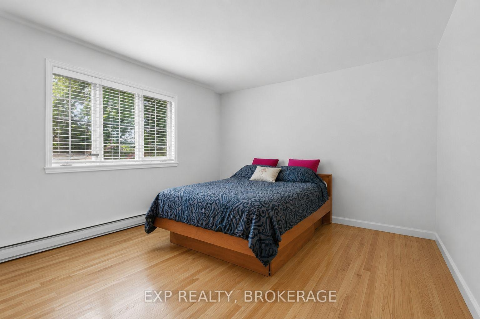 Photo 10 of 395 Carrie Crescent, Kingston, City SouthWest — HOMEH