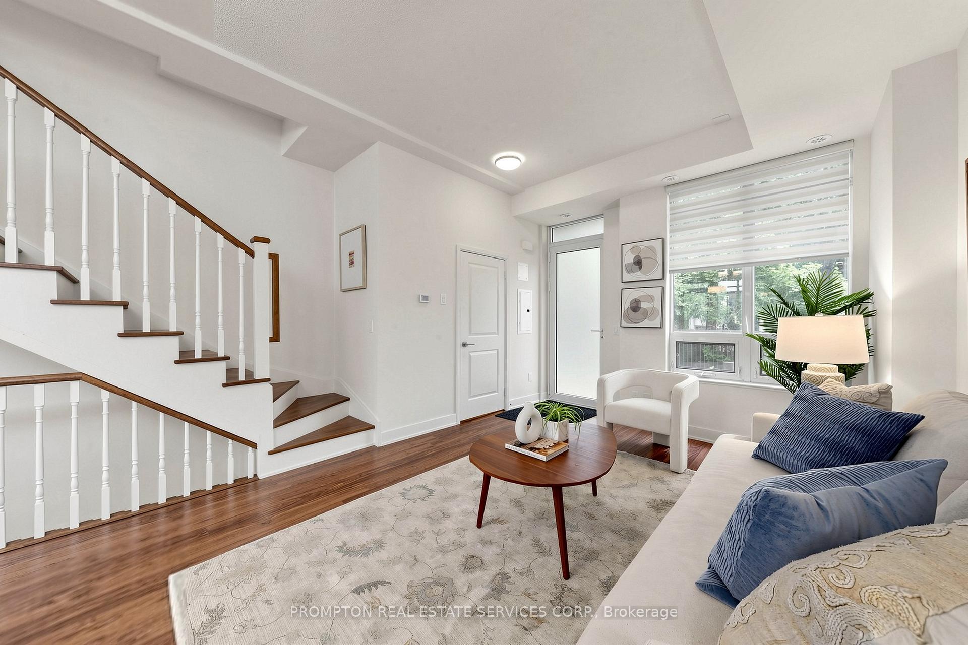 Photo 4 of Unit Th17, 88 Sheppard Avenue E, North York, Willowdale East — HOMEH