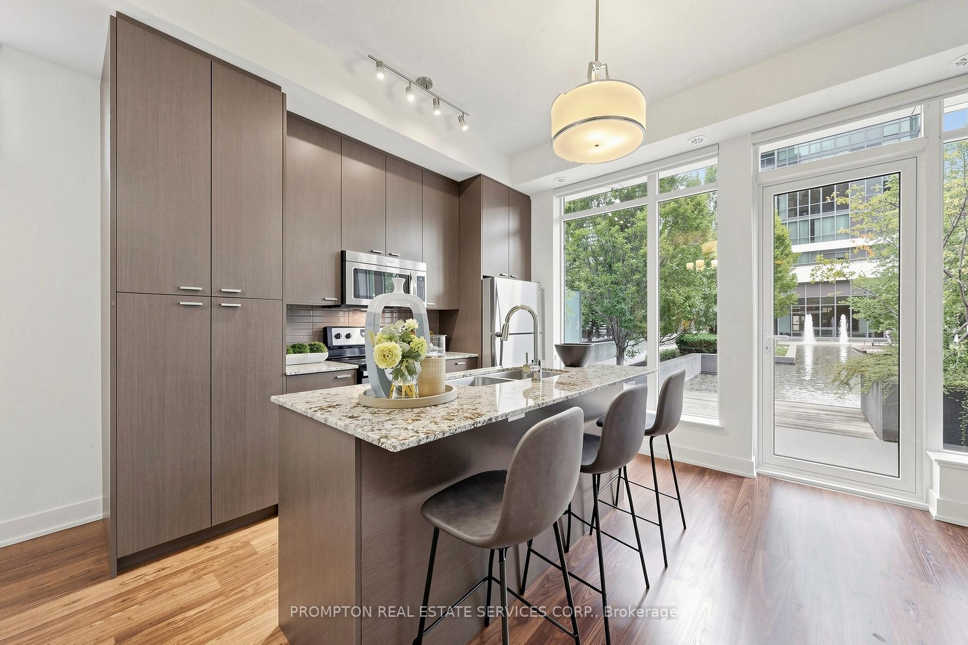 Photo 11 of Unit Th17, 88 Sheppard Avenue E, North York, Willowdale East — HOMEH