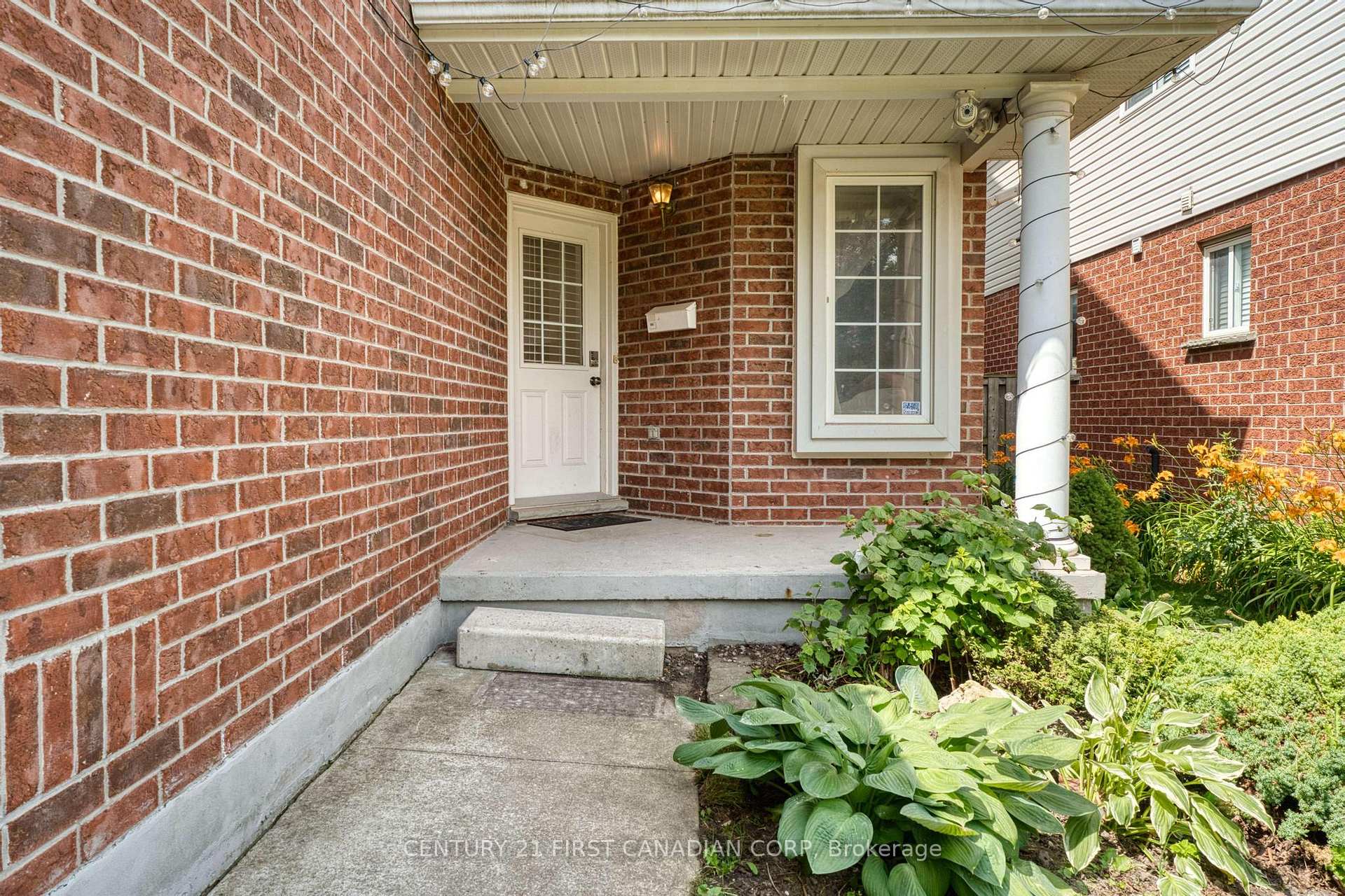 Photo 3 of 761 Blacksmith Street, London, North M — HOMEH