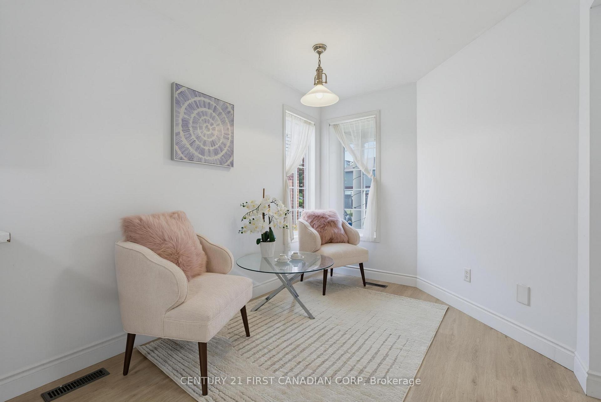 Photo 8 of 761 Blacksmith Street, London, North M — HOMEH