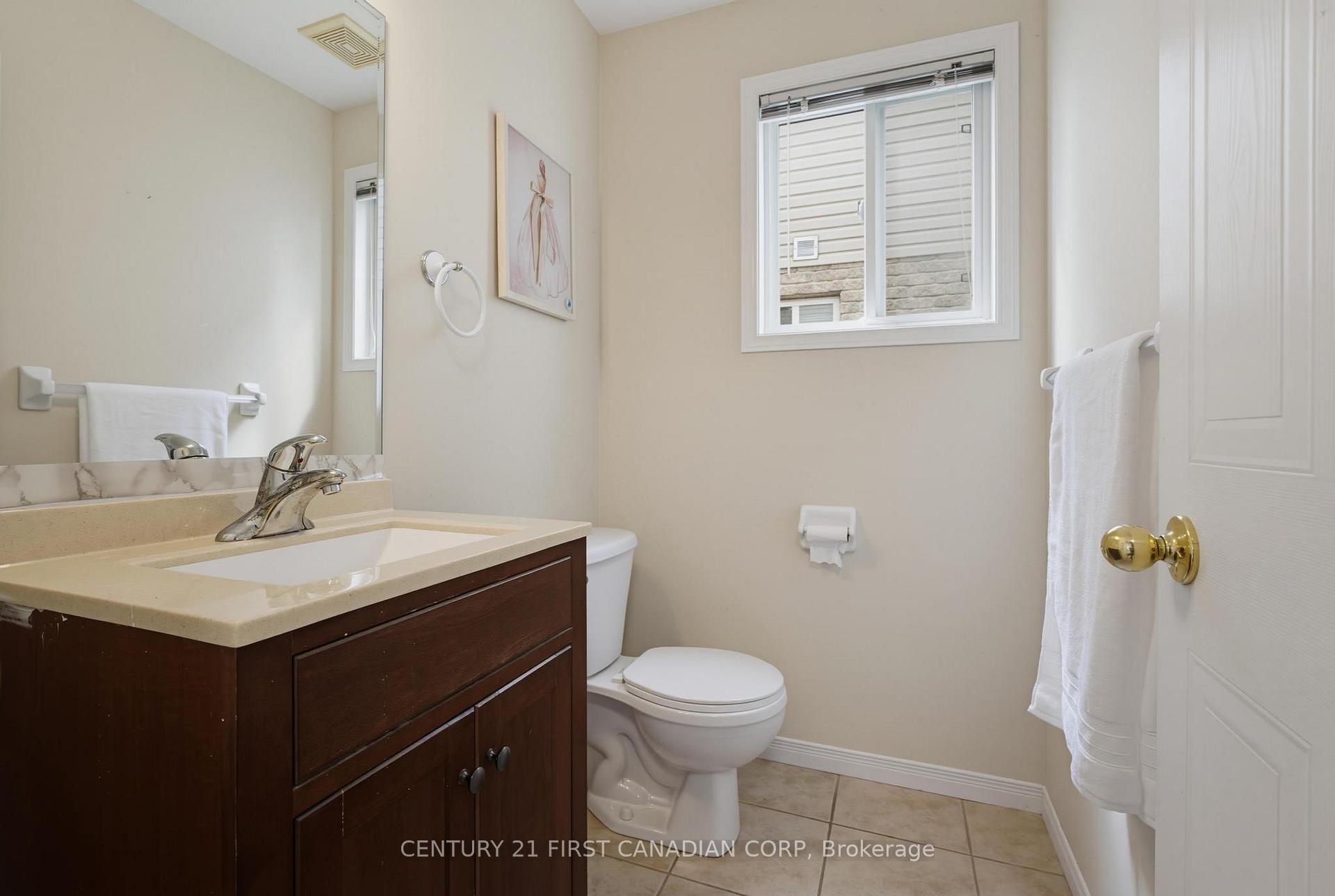 Photo 16 of 761 Blacksmith Street, London, North M — HOMEH