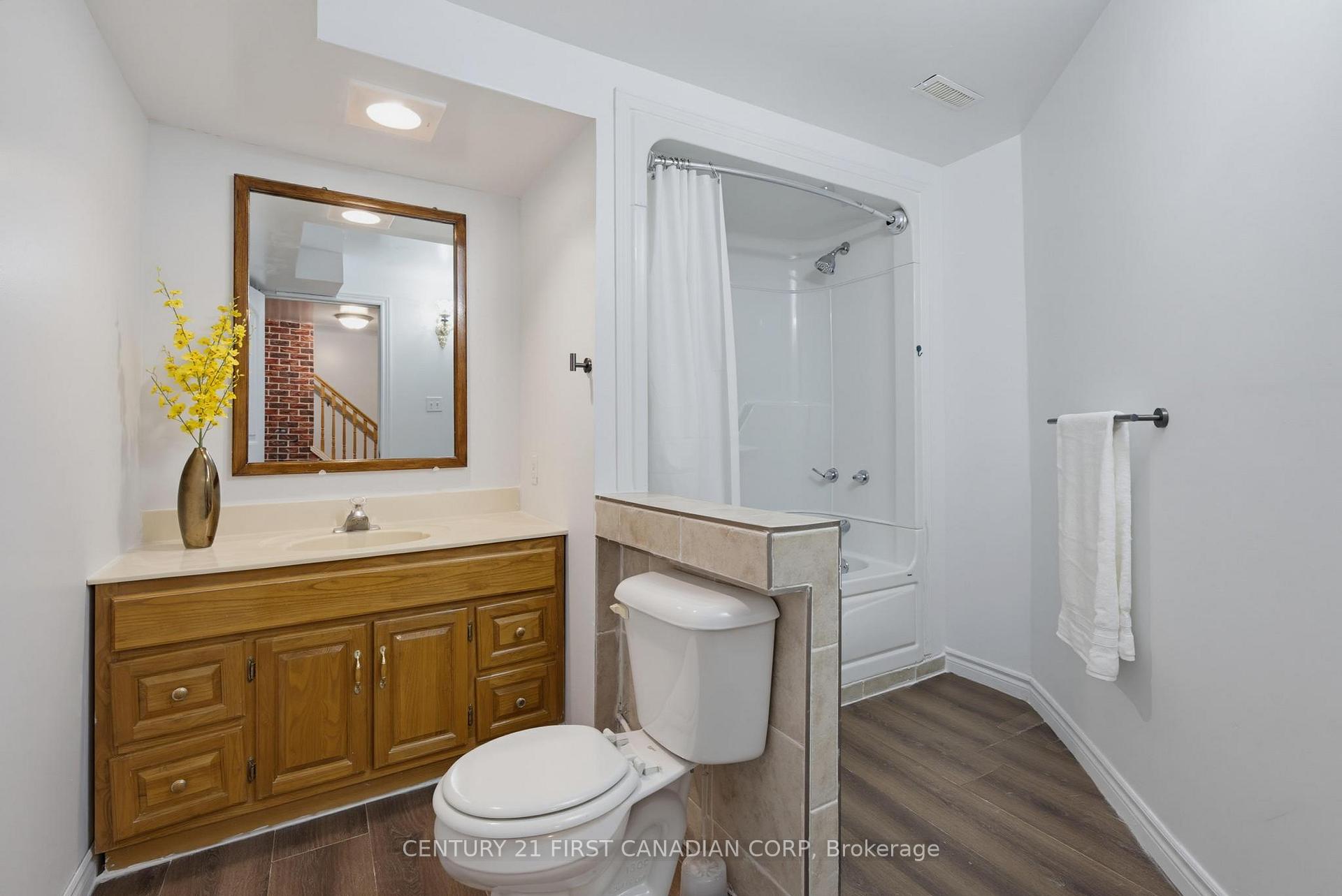 Photo 31 of 761 Blacksmith Street, London, North M — HOMEH