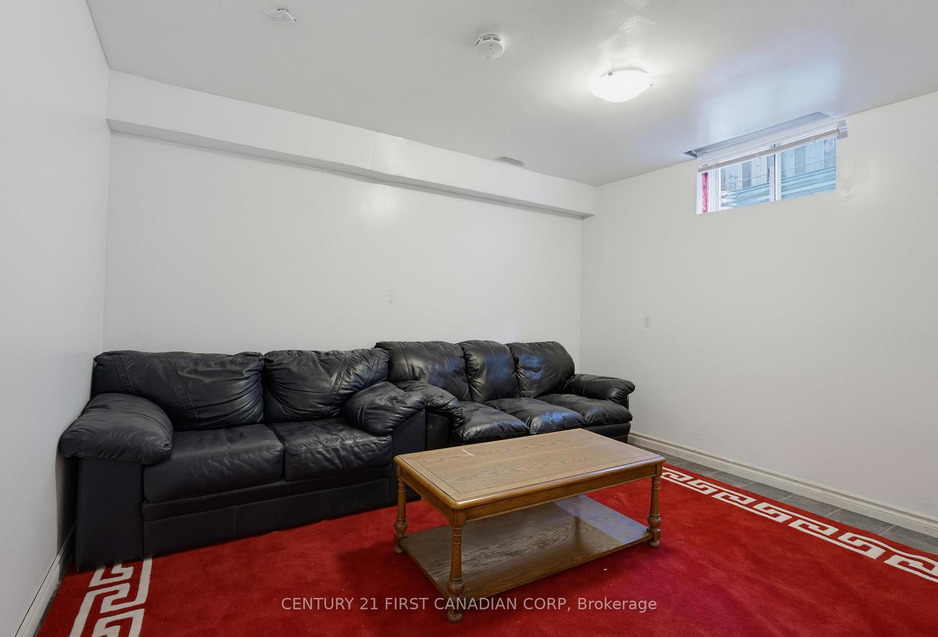 Photo 32 of 761 Blacksmith Street, London, North M — HOMEH