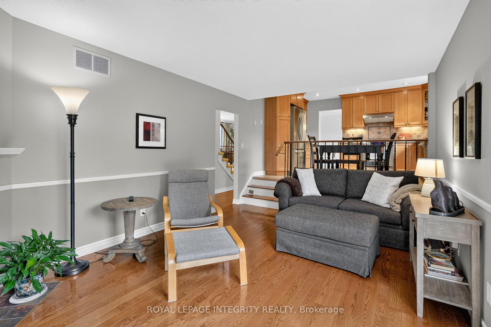 Photo 22 of 6100 Vineyard Drive, Ottawa, Convent Glen — HOMEH