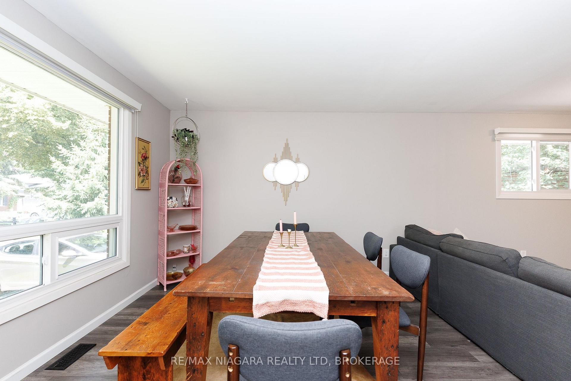 Photo 6 of 3273 Addison Avenue, Niagara Falls, Church's Lane — HOMEH