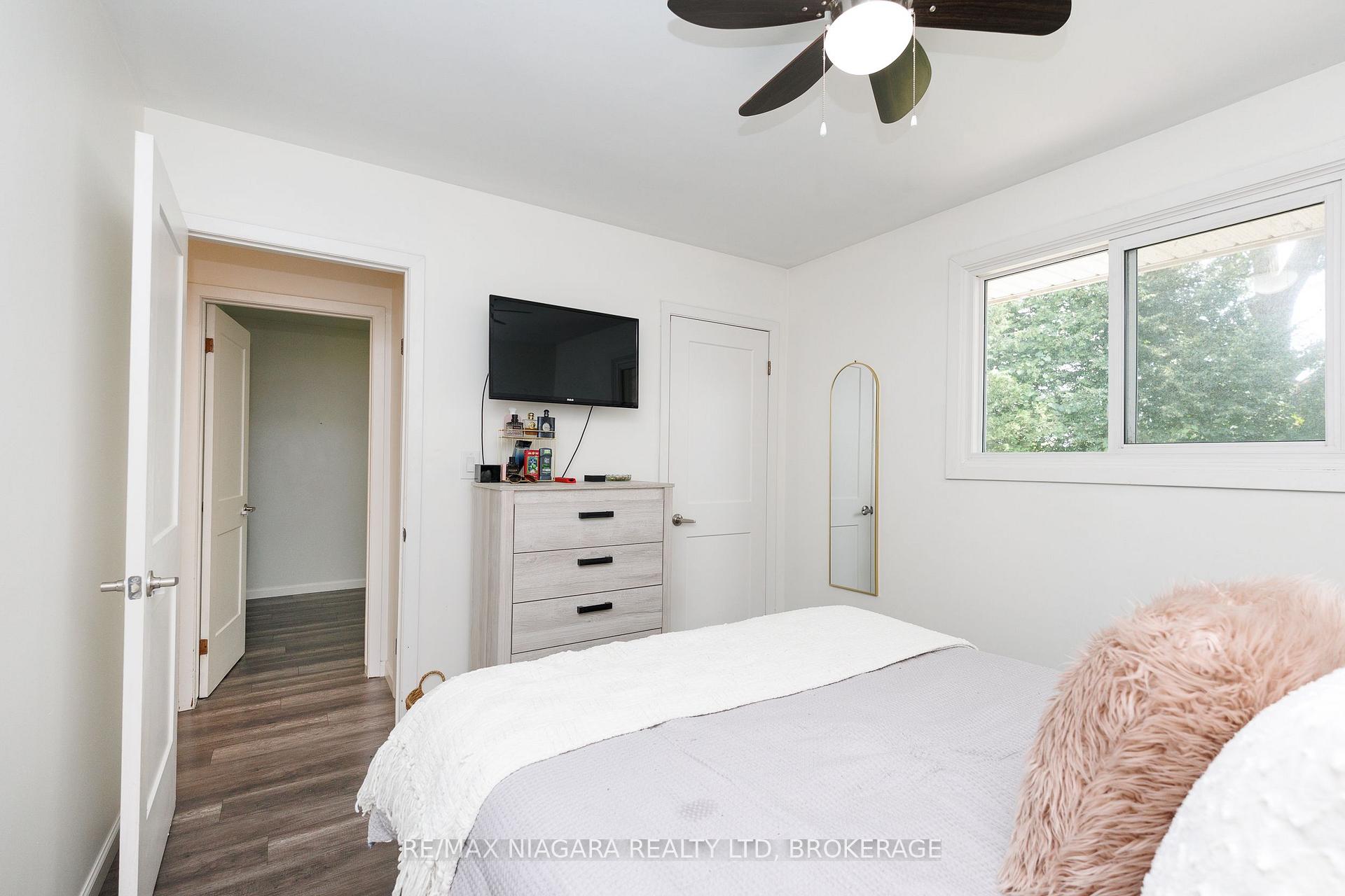 Photo 12 of 3273 Addison Avenue, Niagara Falls, Church's Lane — HOMEH
