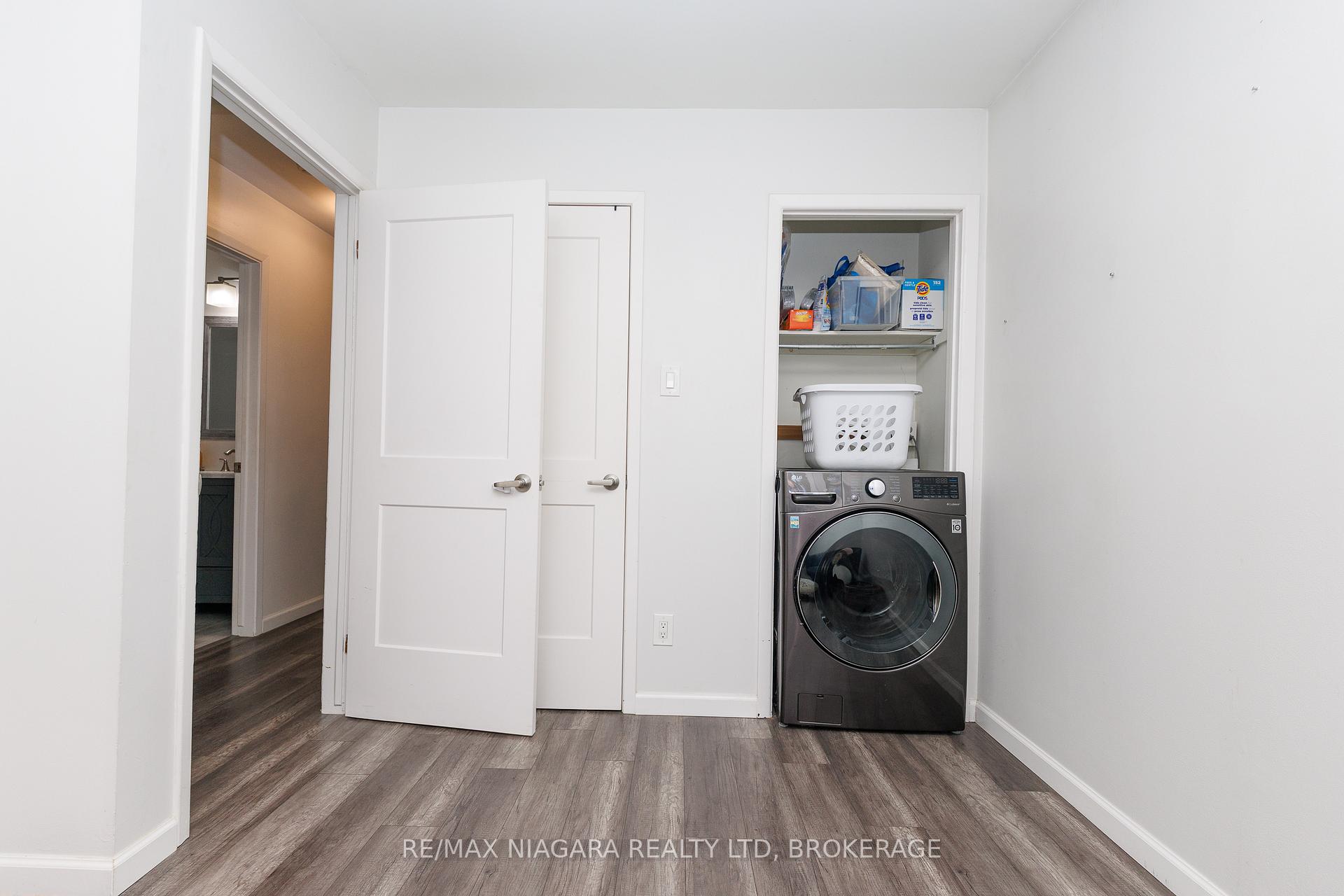 Photo 13 of 3273 Addison Avenue, Niagara Falls, Church's Lane — HOMEH