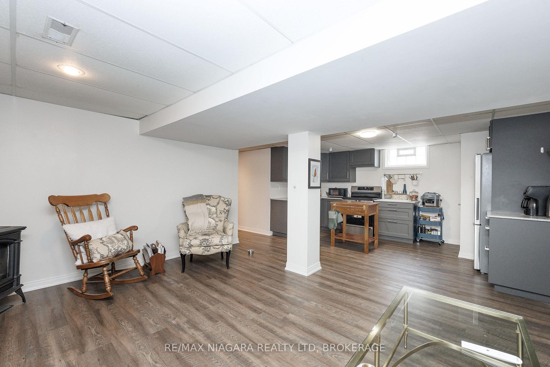Photo 20 of 3273 Addison Avenue, Niagara Falls, Church's Lane — HOMEH