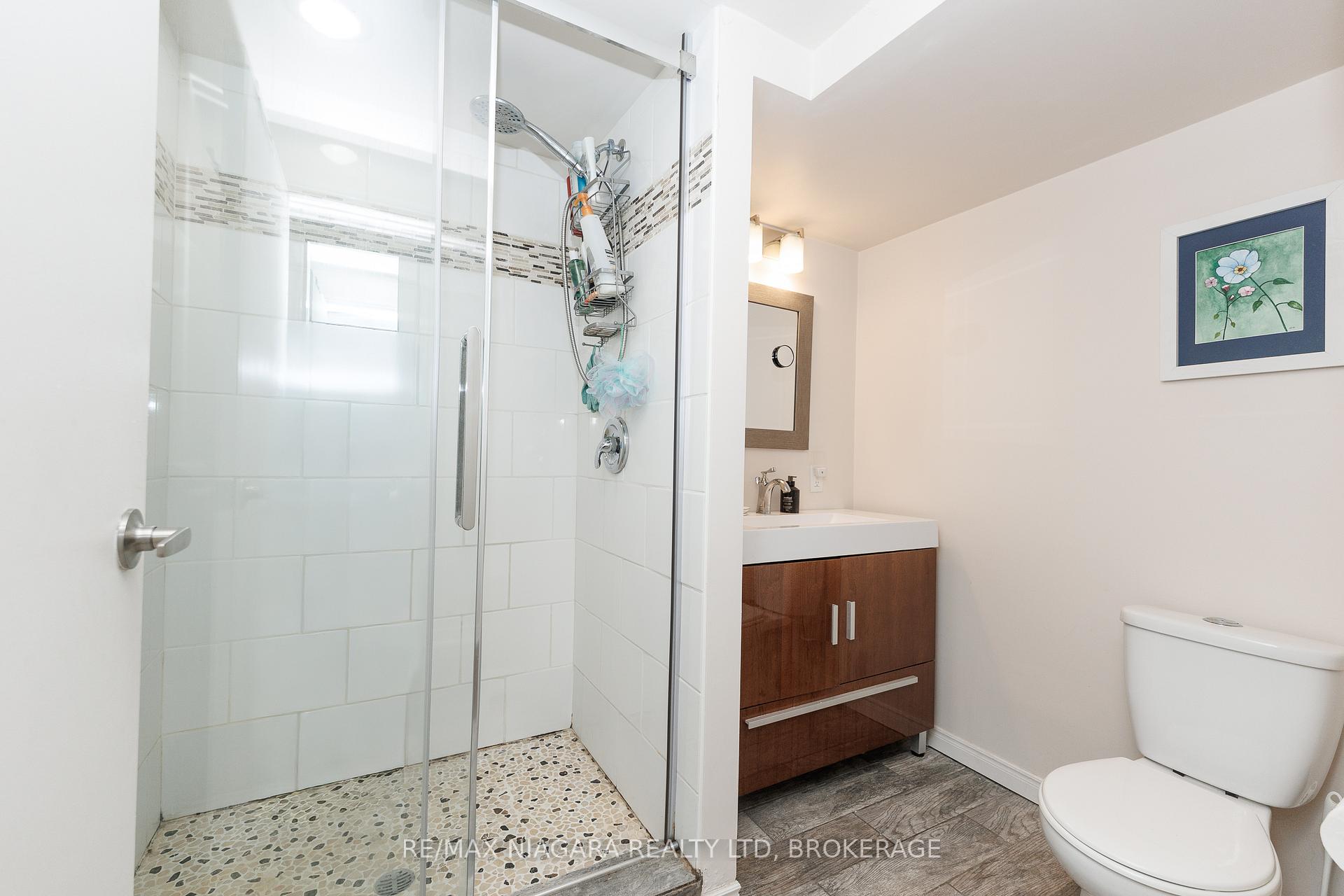 Photo 21 of 3273 Addison Avenue, Niagara Falls, Church's Lane — HOMEH